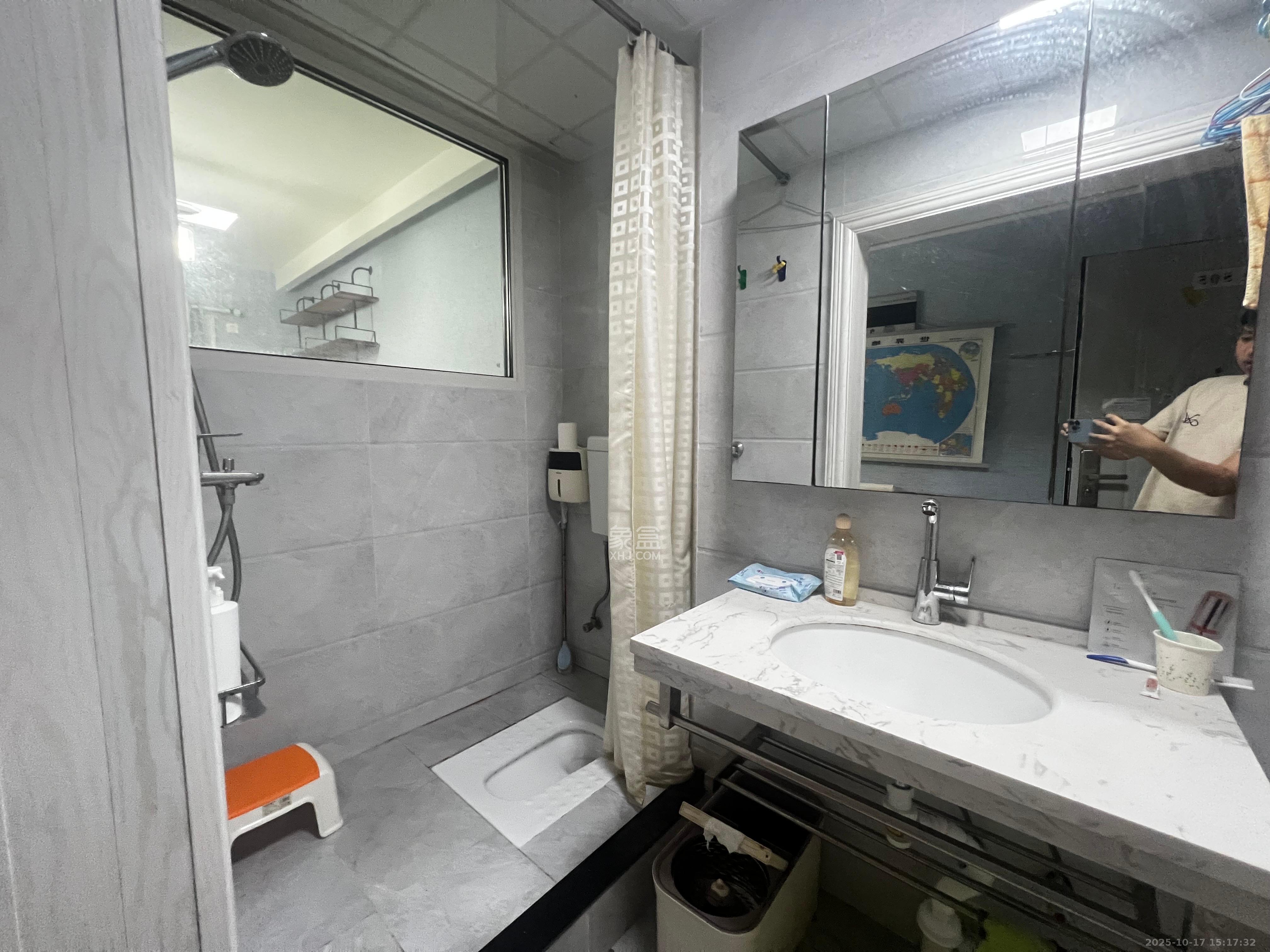 怡海星城  1室1厅1卫    900.0元/月室内图