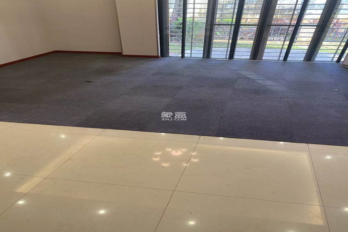 万花坊铂金公馆别墅 6室3厅2卫 17000.0元/月 万花坊铂金公馆别墅 6室3厅2卫 17000.0元/月室内图