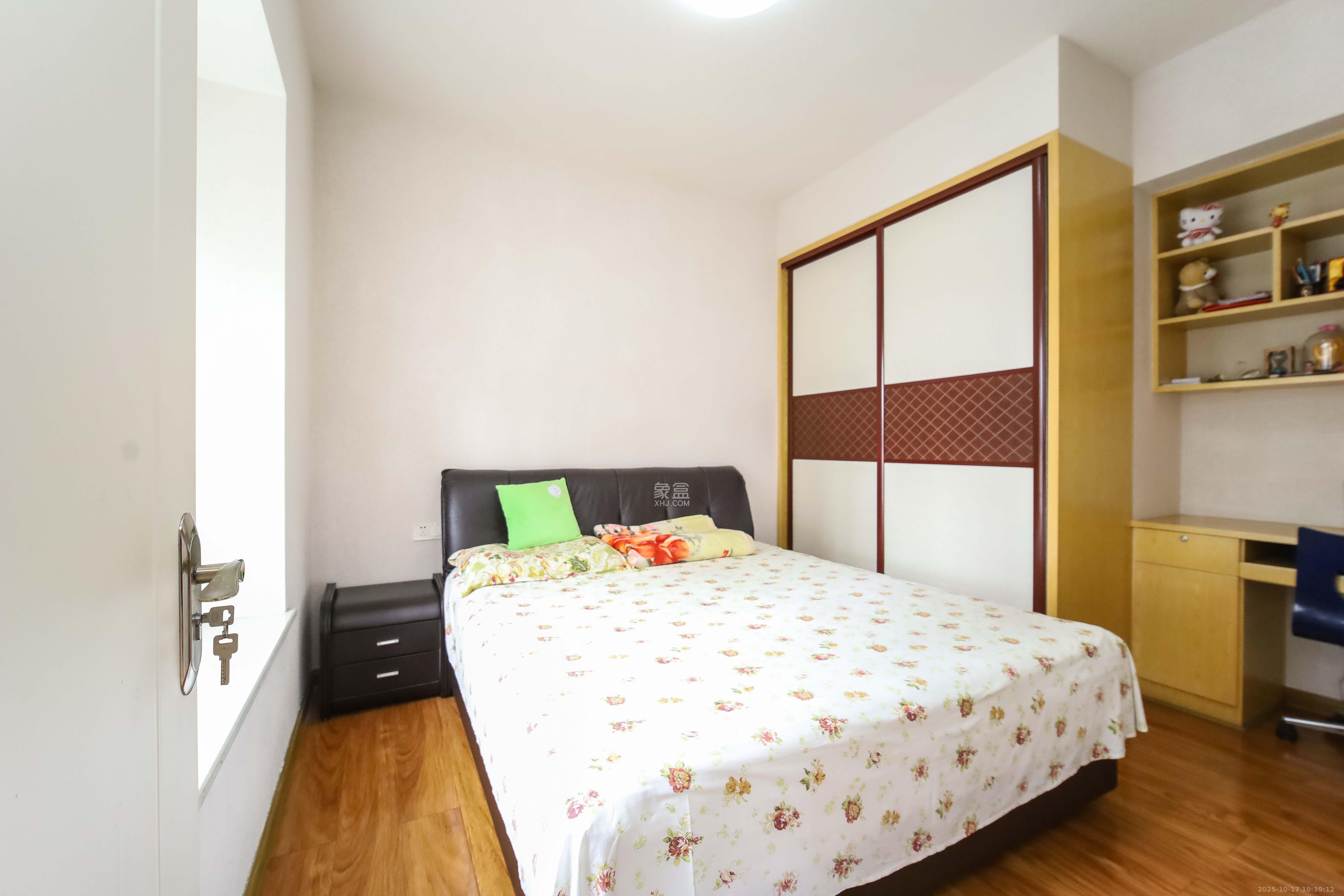 上河国际C区 3室2厅1卫 98.7万 上河国际C区 3室2厅1卫 98.7万卧室