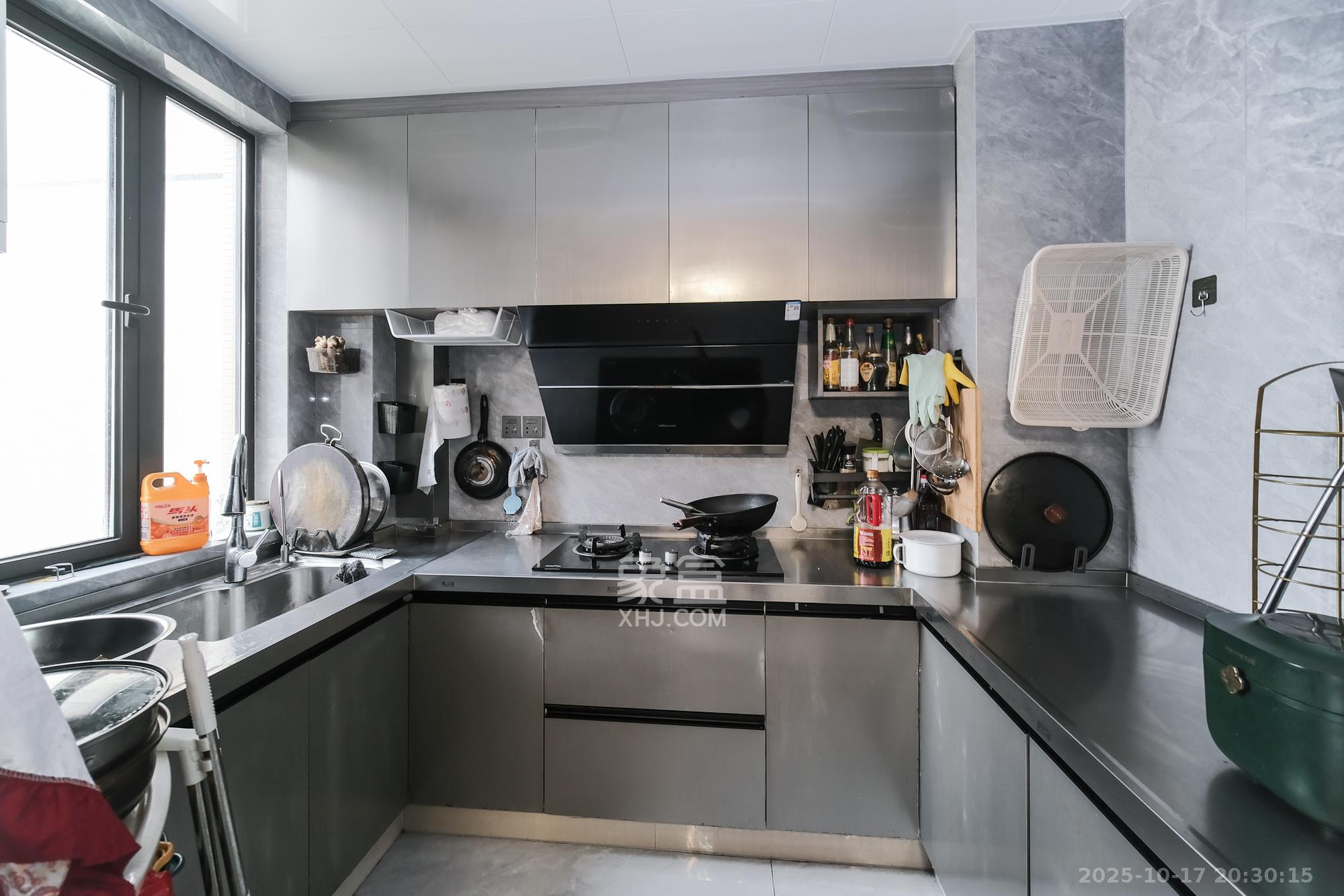 星雅美辰  1室0厅0卫    104.8万厨房