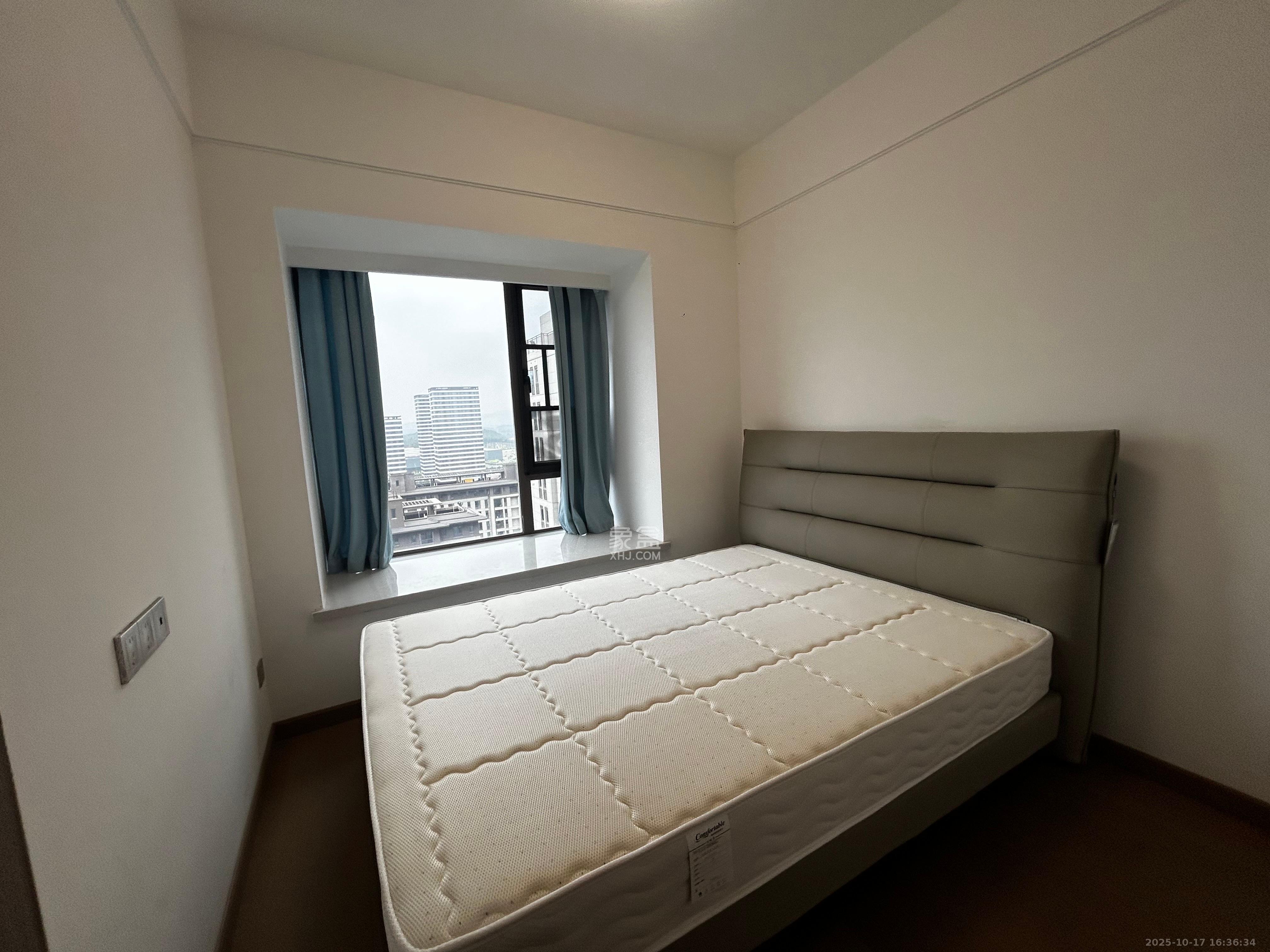 阳光城翡丽云邸  3室2厅1卫    2400.0元/月 阳光城翡丽云邸  3室2厅1卫    2400.0元/月室内图