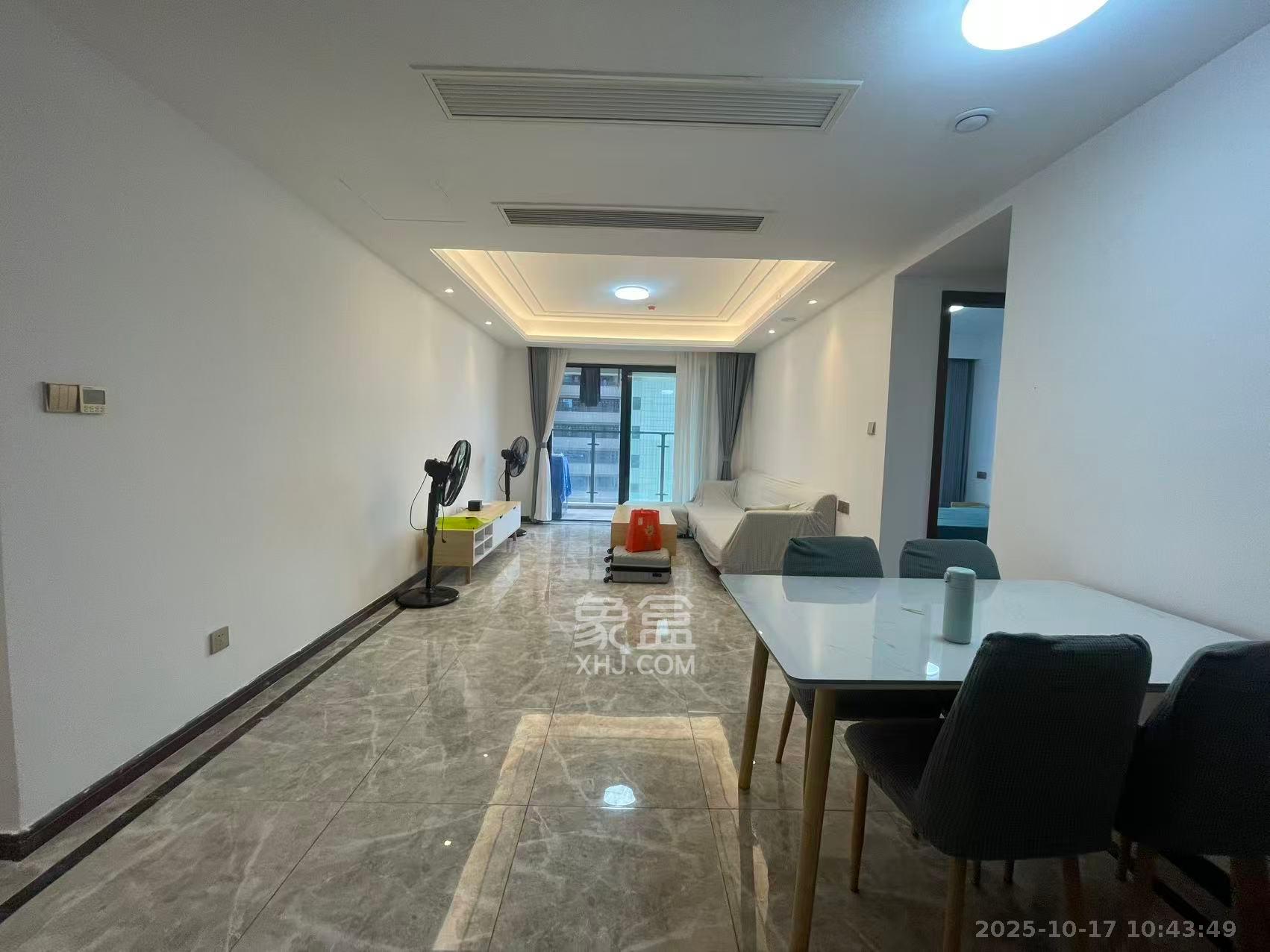 绿地长沙城际空间站(绿地新里佳苑) 3室2厅2卫 3300.0元/月 绿地长沙城际空间站(绿地新里佳苑) 3室2厅2卫 3300.0元/月室内图