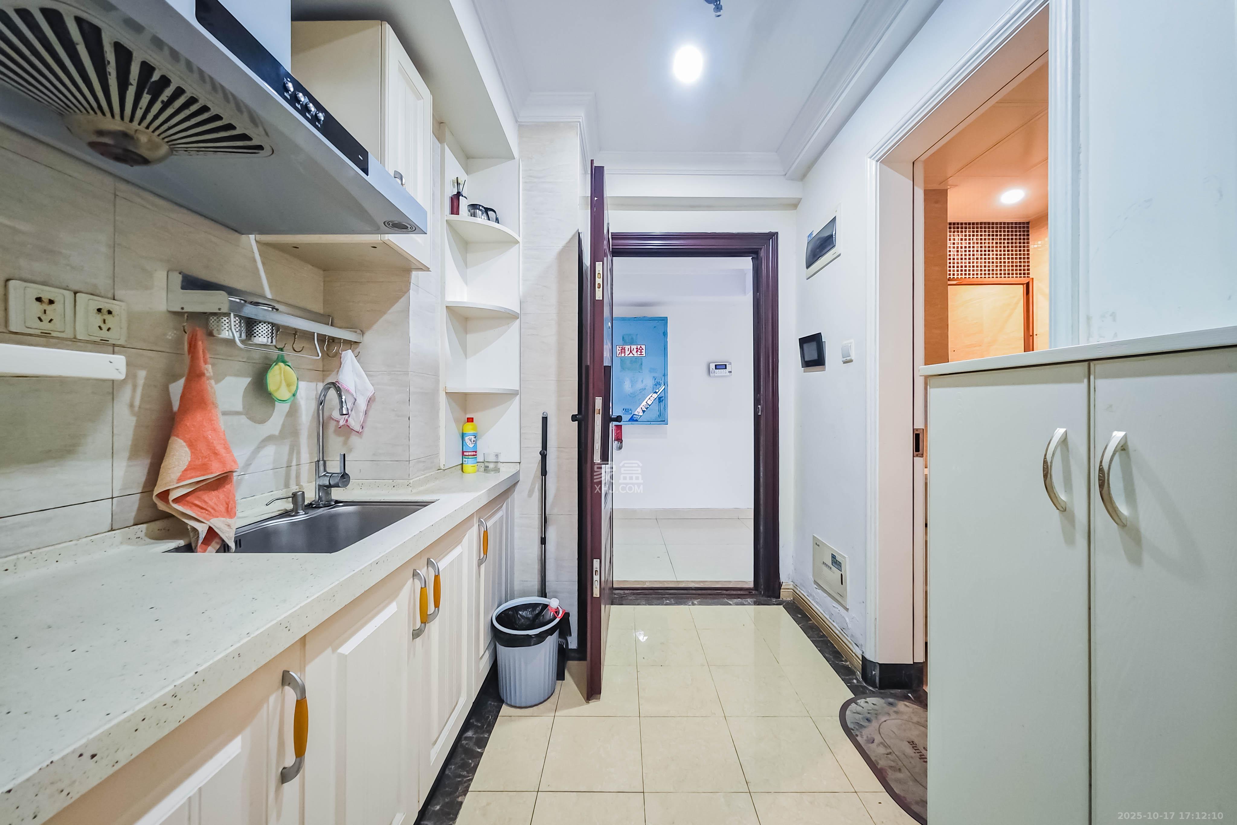 五江天街北区  1室1厅1卫    25.0万厨房