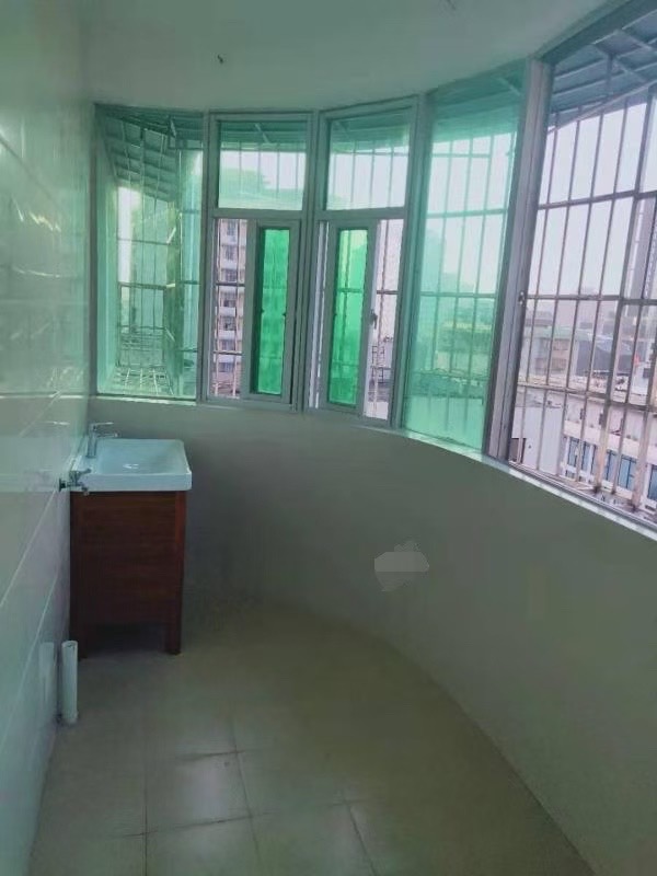 海鸿大厦  3室2厅2卫    3500.0元/月室内图