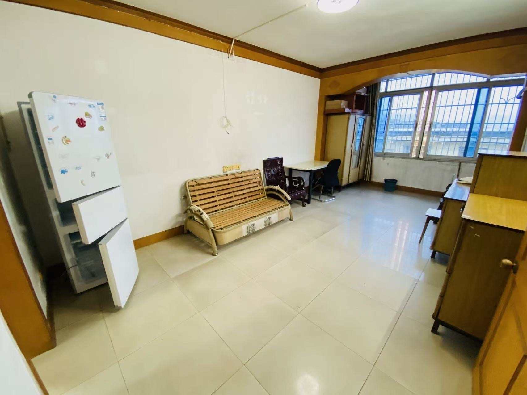 东瓜山一村  1室1厅1卫    1200.0元/月户型图