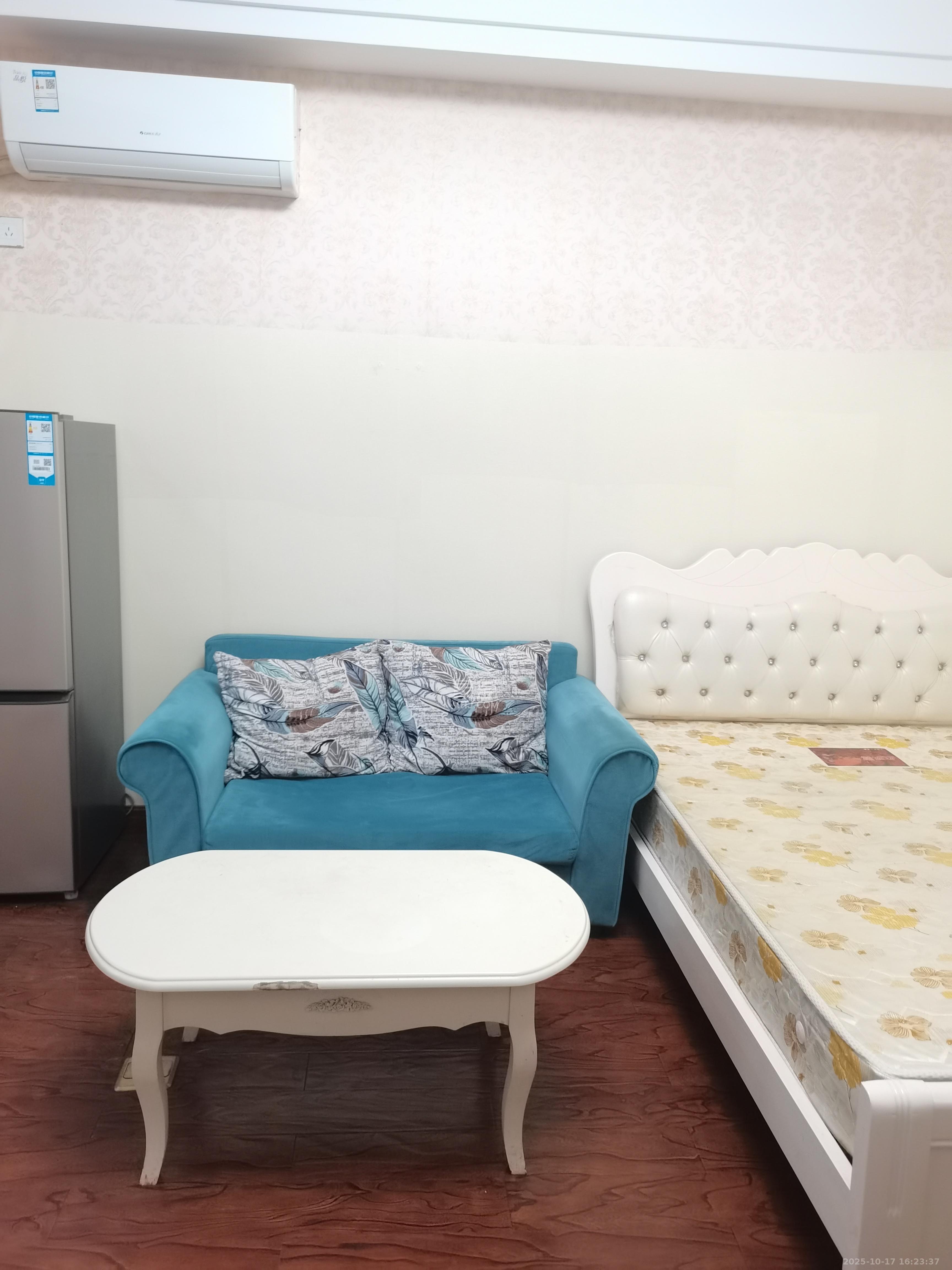 天元涉外景园B区 1室1厅1卫 1400.0元/月 天元涉外景园B区 1室1厅1卫 1400.0元/月室内图