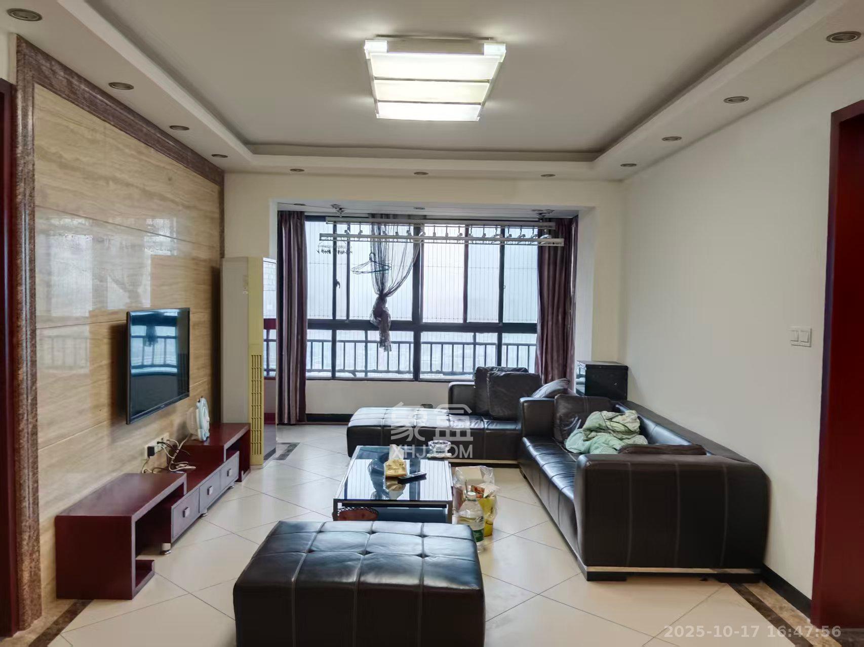 保利麓谷林语B区  3室2厅1卫    2500.0元/月 保利麓谷林语B区  3室2厅1卫    2500.0元/月室内图