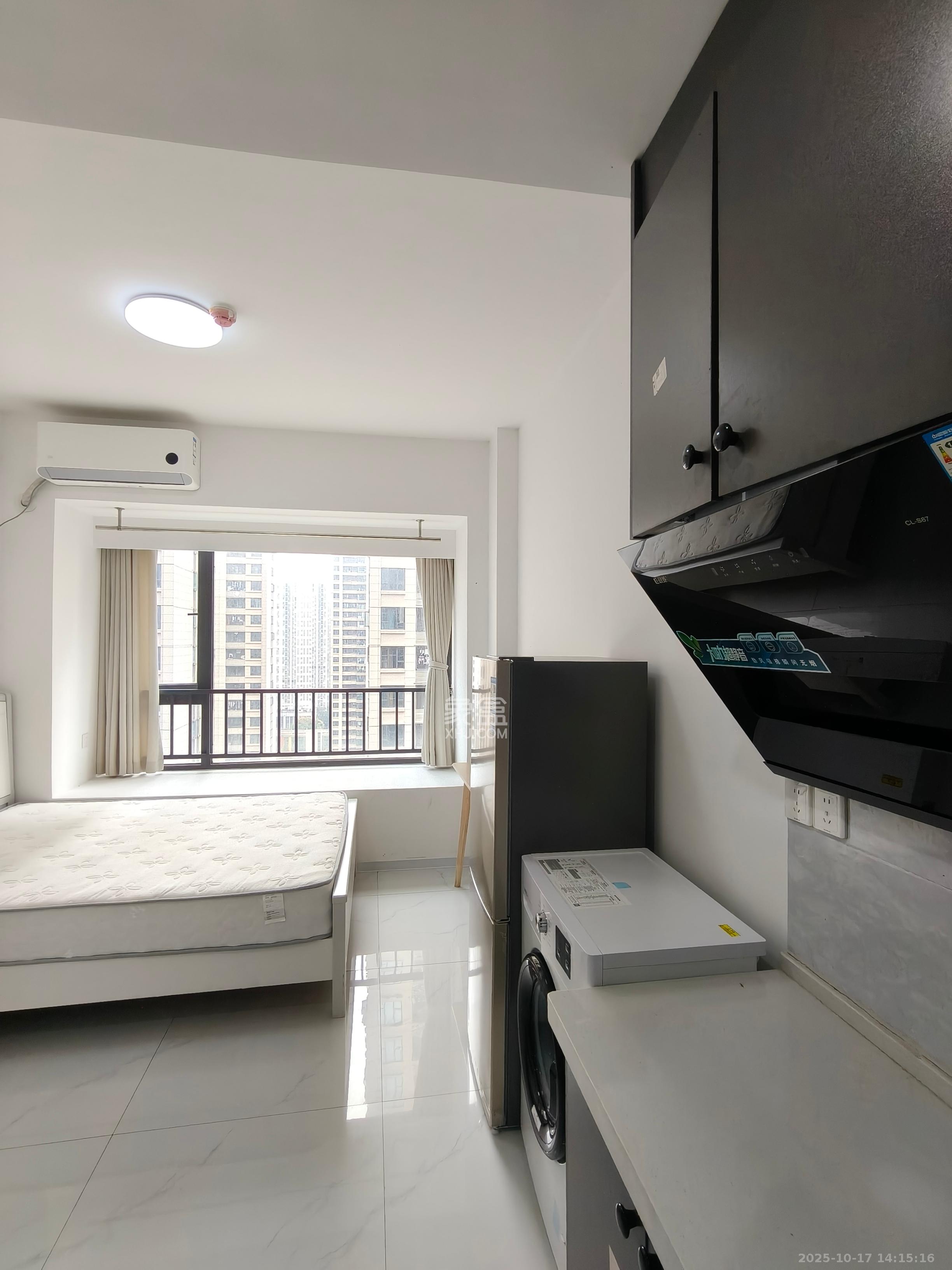 龙湖铂金岛 1室0厅0卫 1400.0元/月 龙湖铂金岛 1室0厅0卫 1400.0元/月室内图