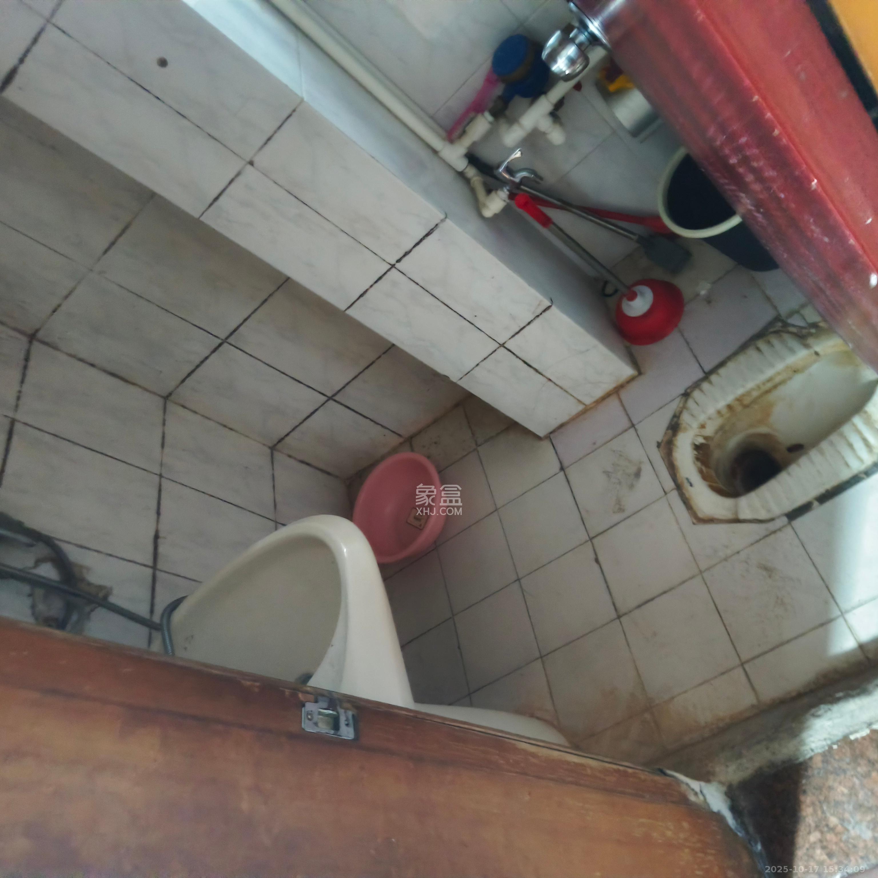 燕山街社区 2室1厅1卫 2000.0元/月 燕山街社区 2室1厅1卫 2000.0元/月室内图