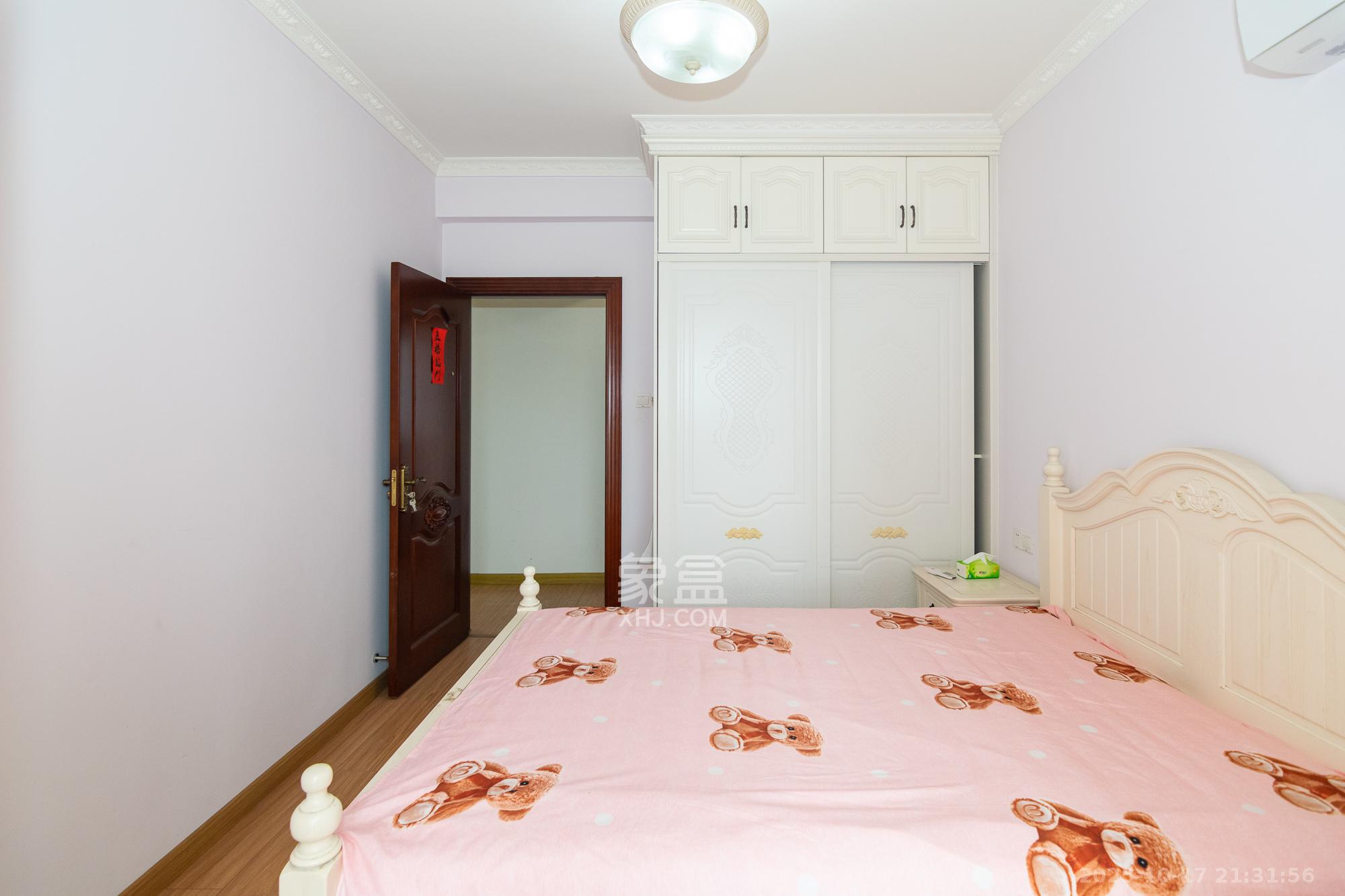 新雅黄金苑  4室2厅2卫    99.8万 新雅黄金苑  4室2厅2卫    99.8万卧室