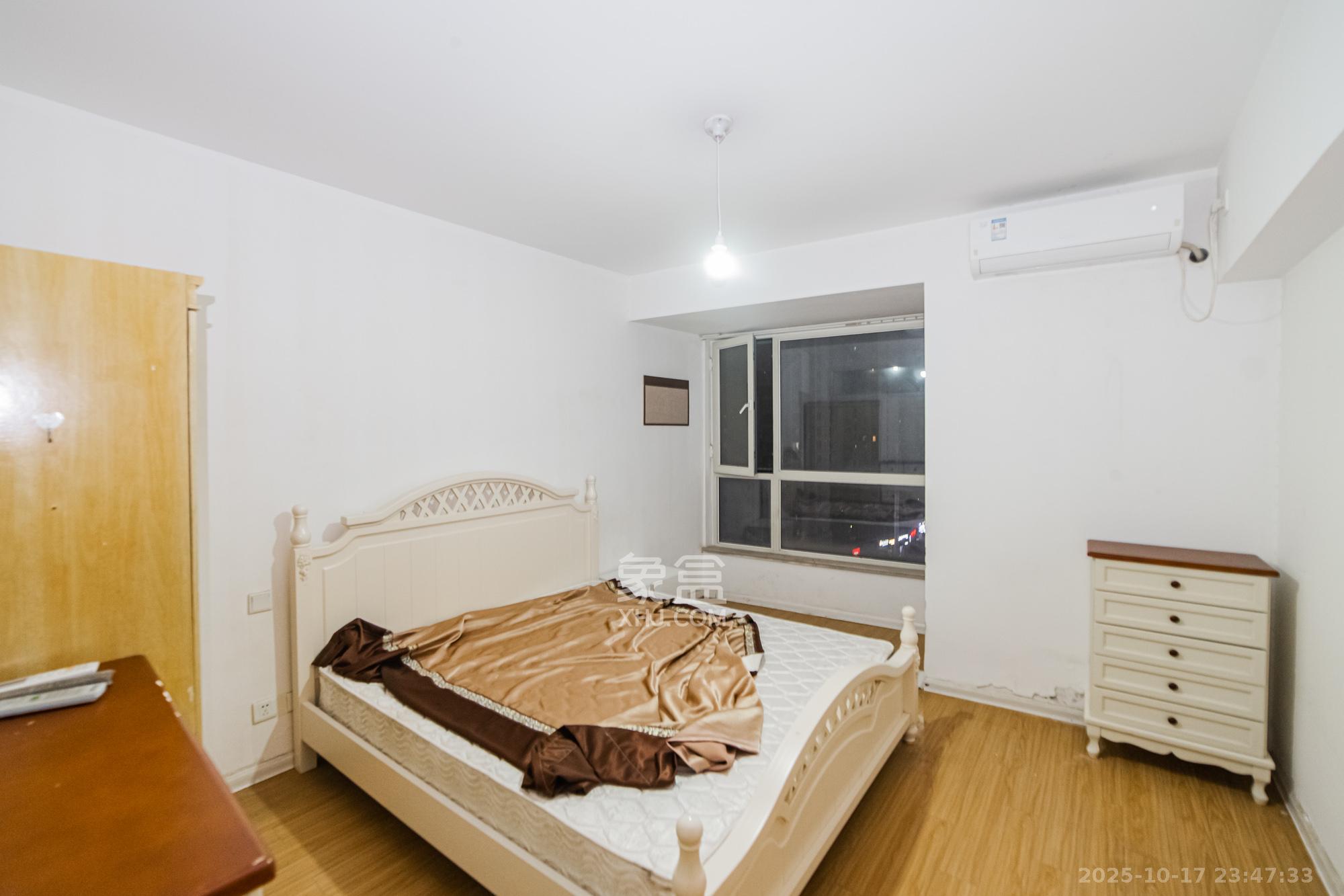 北辰三角洲E5区  1室1厅1卫    68.0万卧室