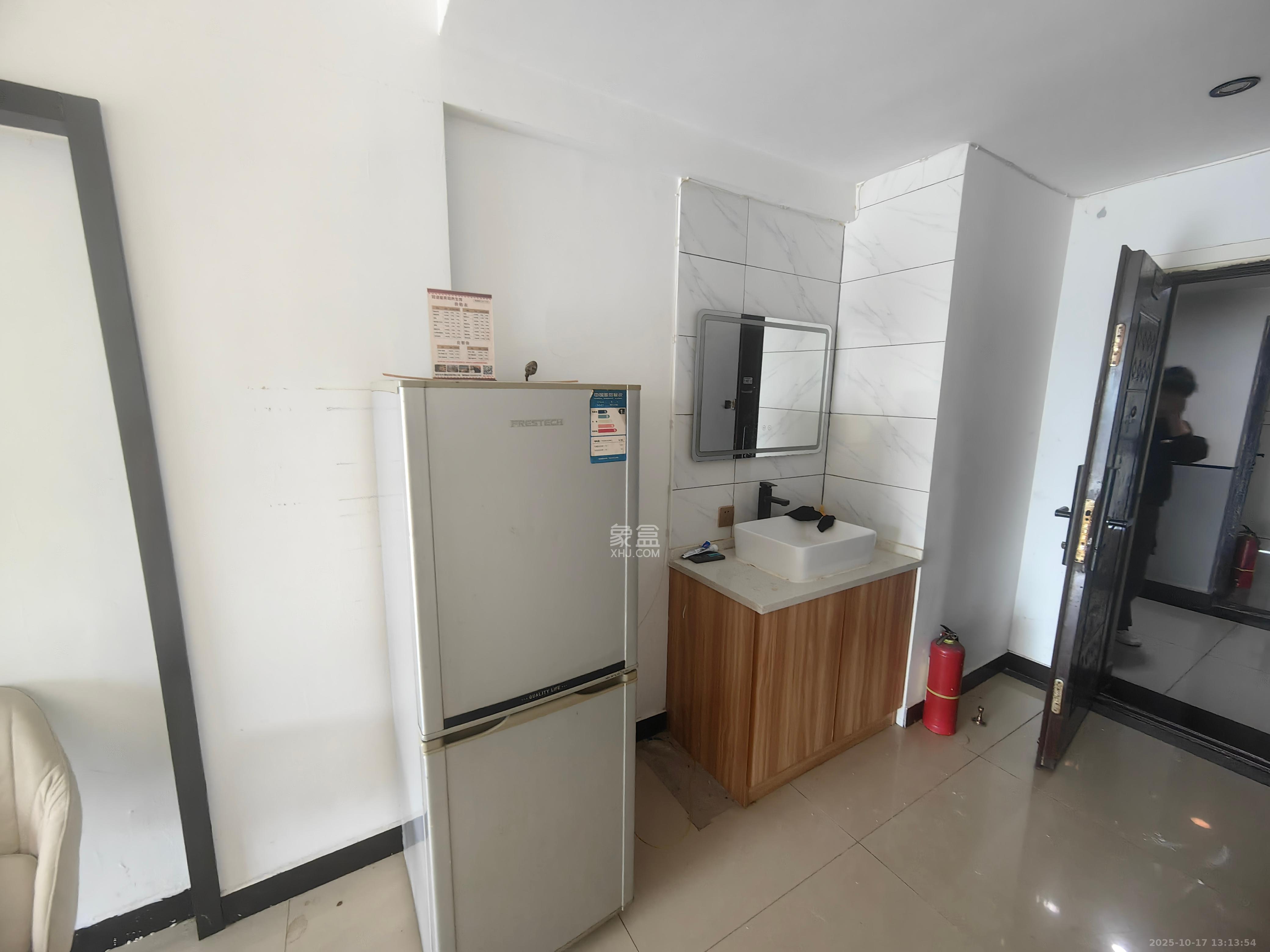 BOBO国际  1室0厅1卫    2000.0元/月室内图