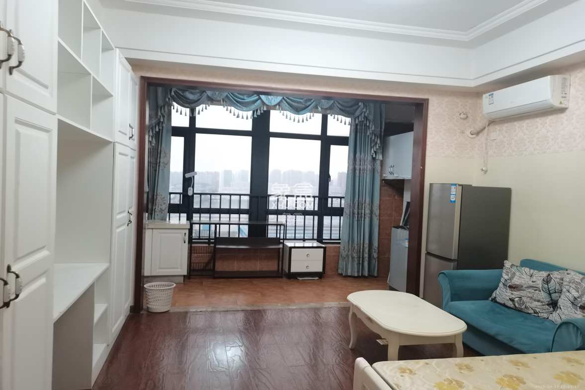 天元涉外景园B区 1室1厅1卫 1400.0元/月 天元涉外景园B区 1室1厅1卫 1400.0元/月室内图