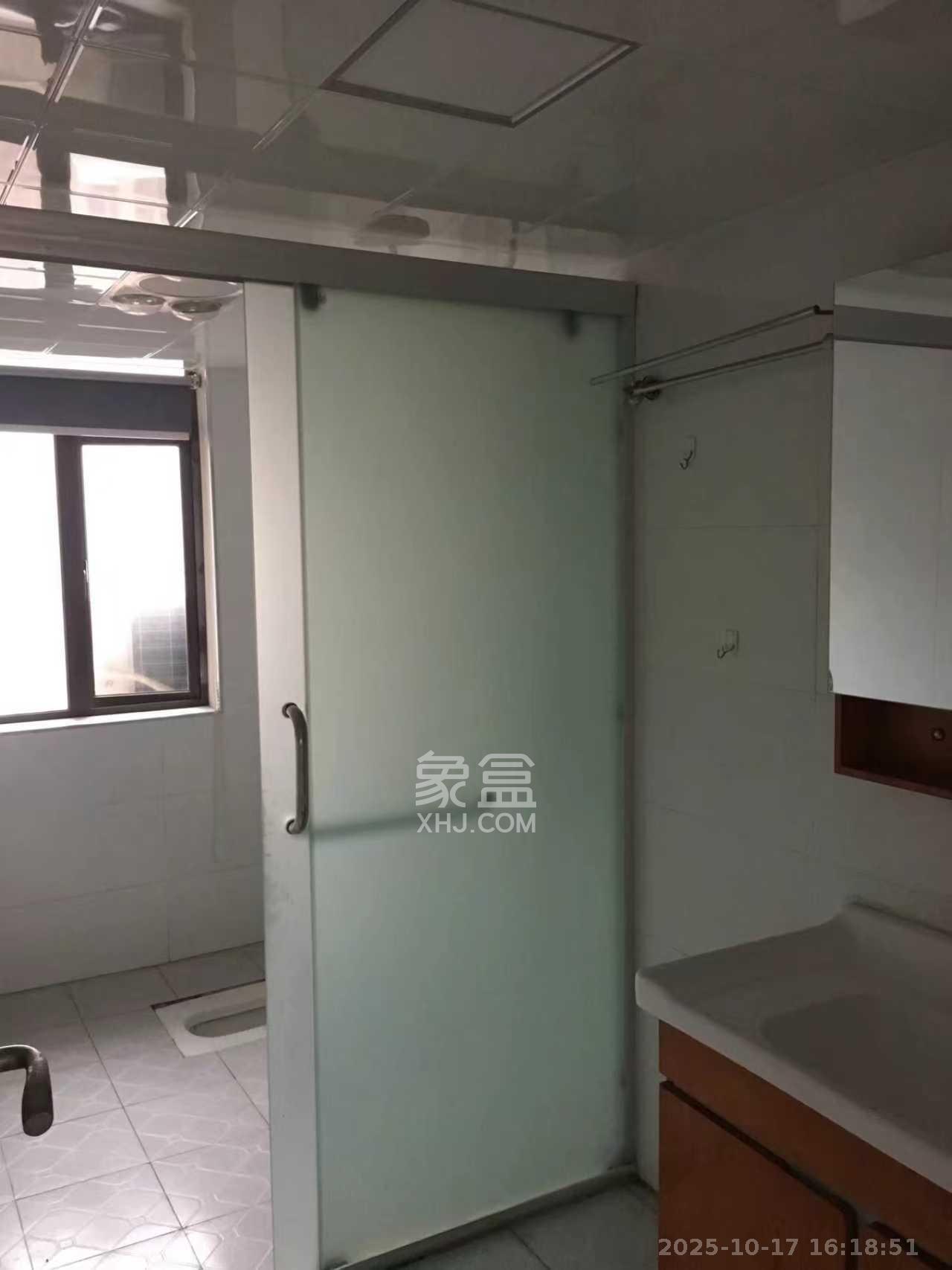 好望谷  3室2厅2卫    2000.0元/月室内图