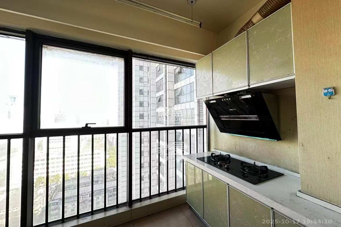 东塘瑞府 1室1厅1卫 1700.0元/月 东塘瑞府 1室1厅1卫 1700.0元/月室内图