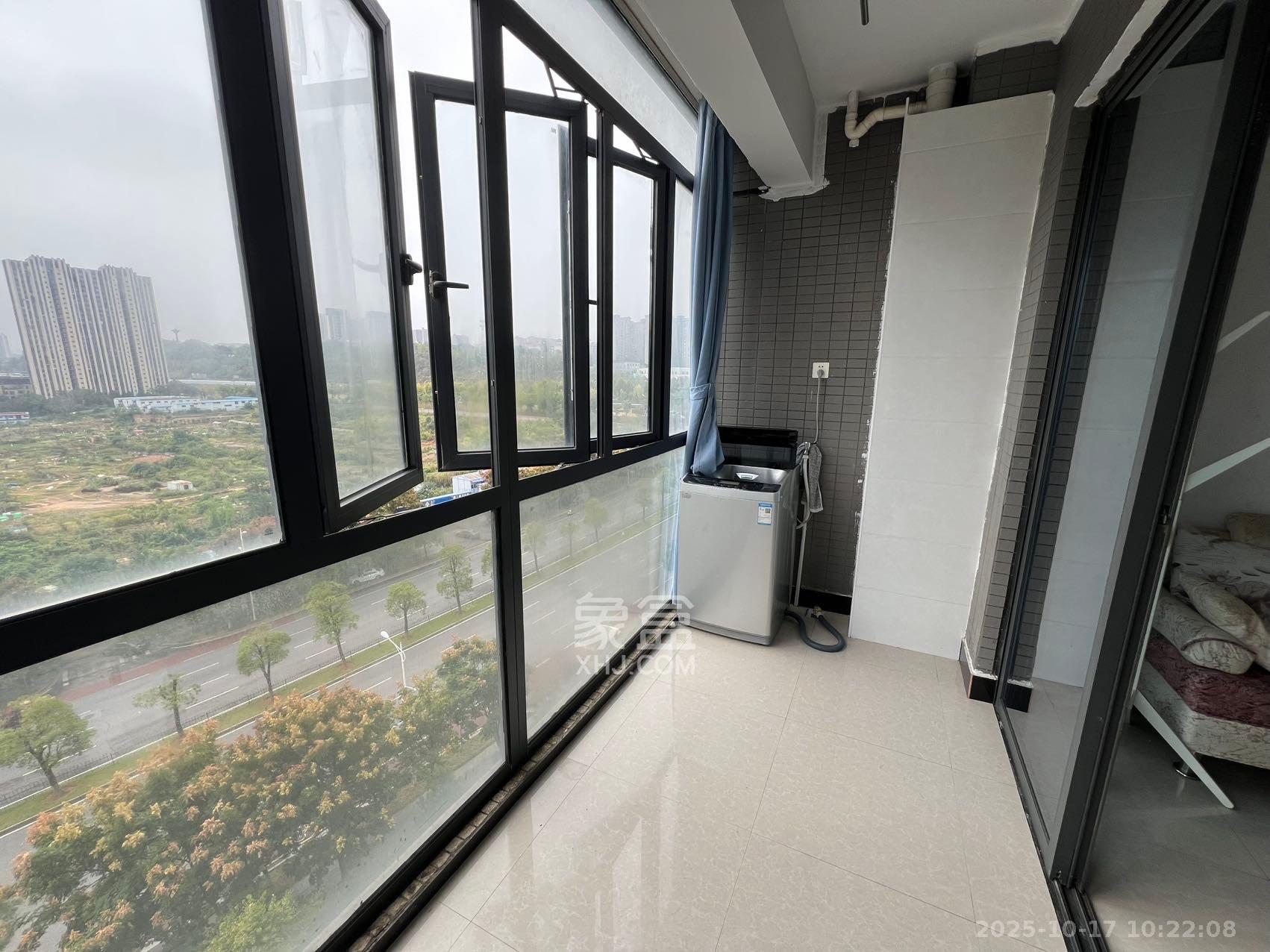 金轮星光名座  2室2厅1卫    1800.0元/月 金轮星光名座  2室2厅1卫    1800.0元/月室内图