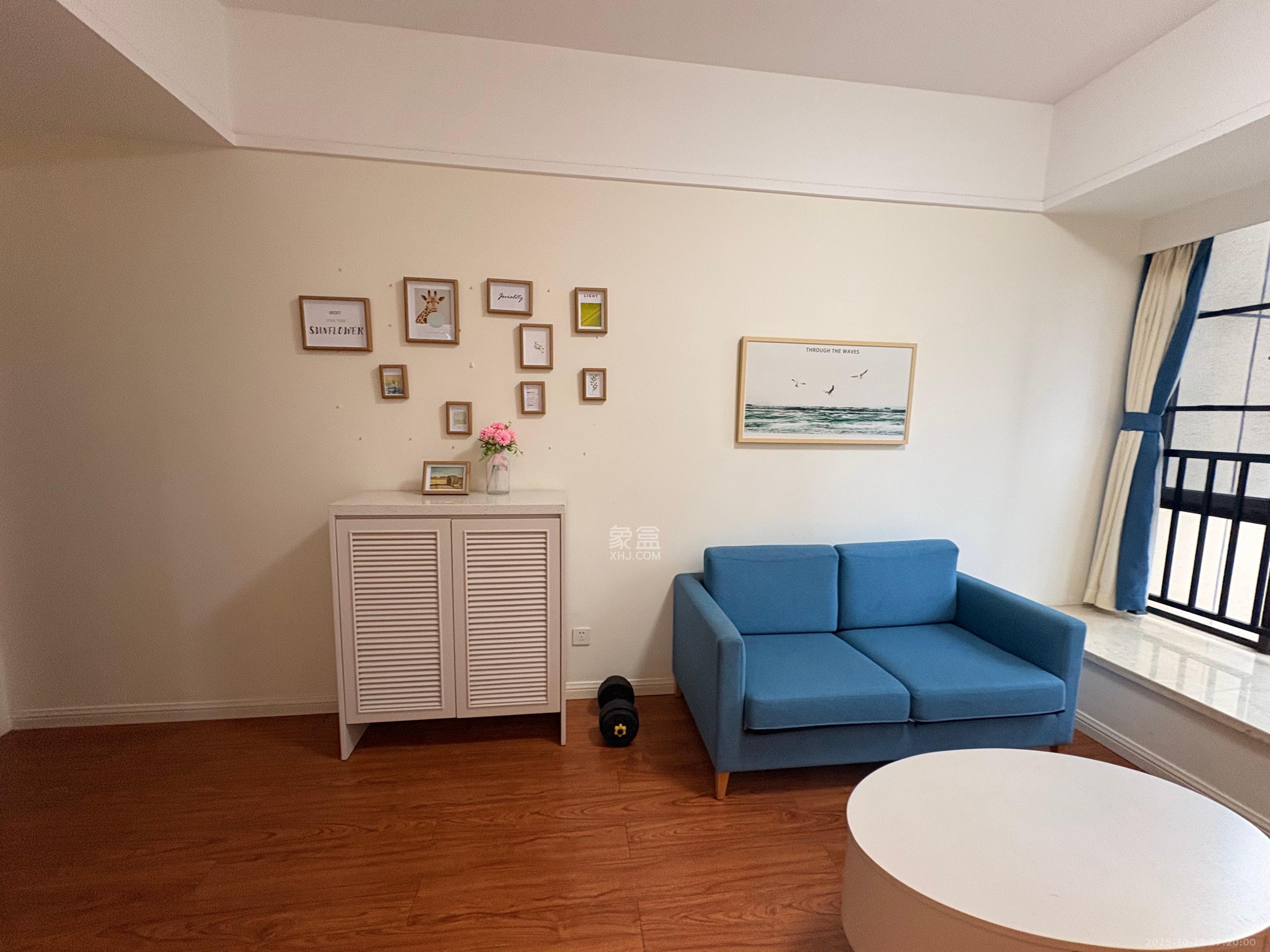 中建信和城  1室0厅0卫    1800.0元/月 中建信和城  1室0厅0卫    1800.0元/月