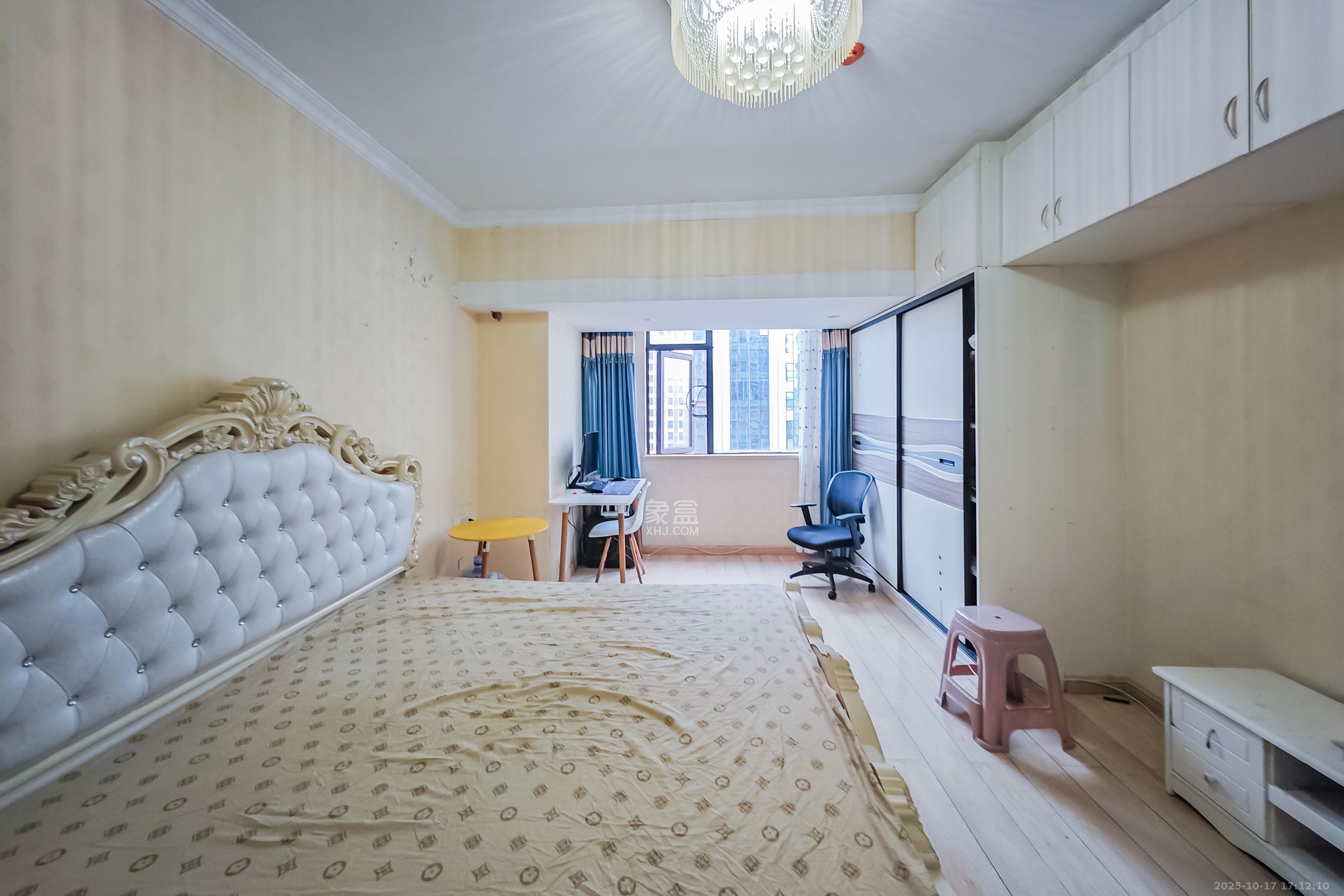 五江天街北区  1室1厅1卫    25.0万卧室