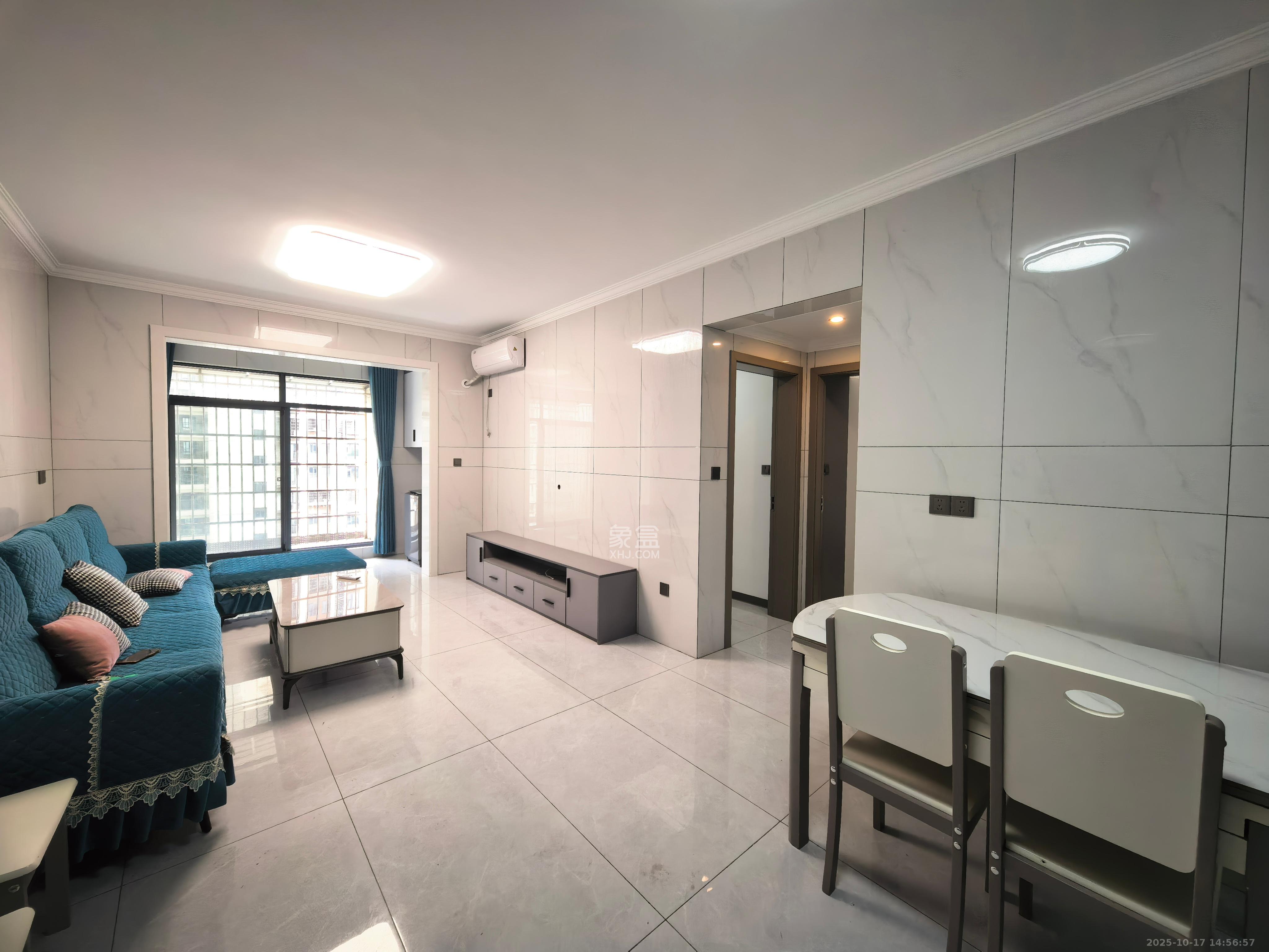 真人桥家园二期  2室2厅1卫    1800.0元/月室内图