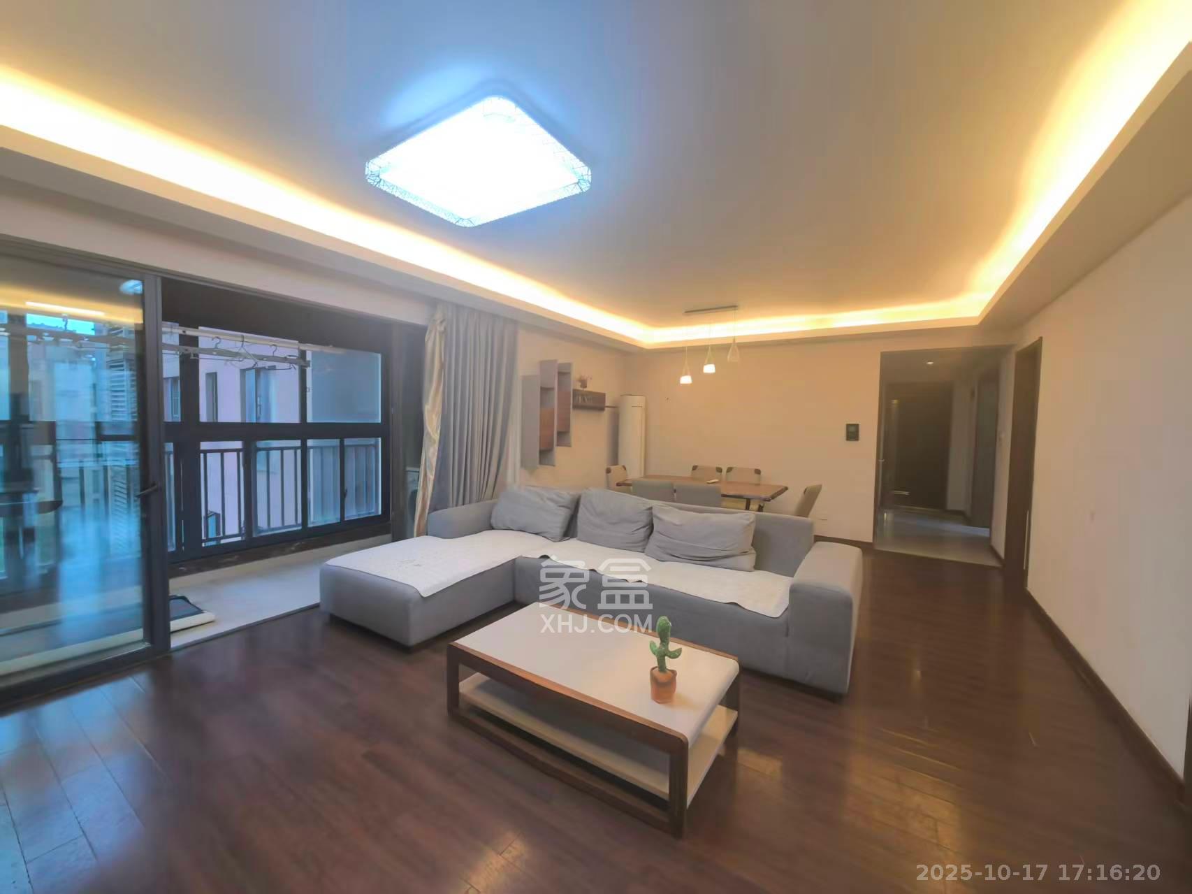 万科白鹭郡  4室2厅2卫    3200.0元/月 万科白鹭郡  4室2厅2卫    3200.0元/月