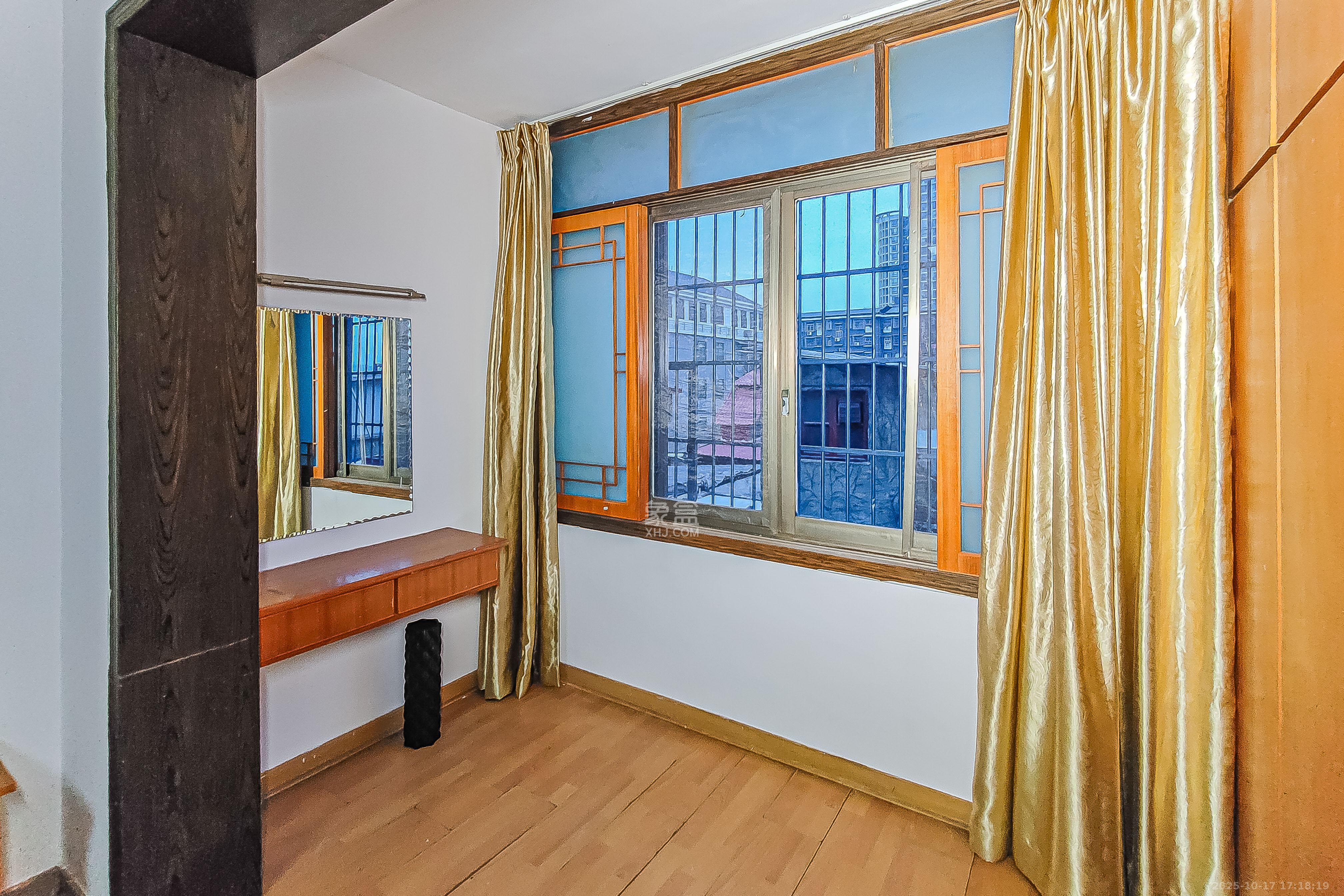 信丰公寓 2室1厅1卫 57.0万 信丰公寓 2室1厅1卫 57.0万阳台