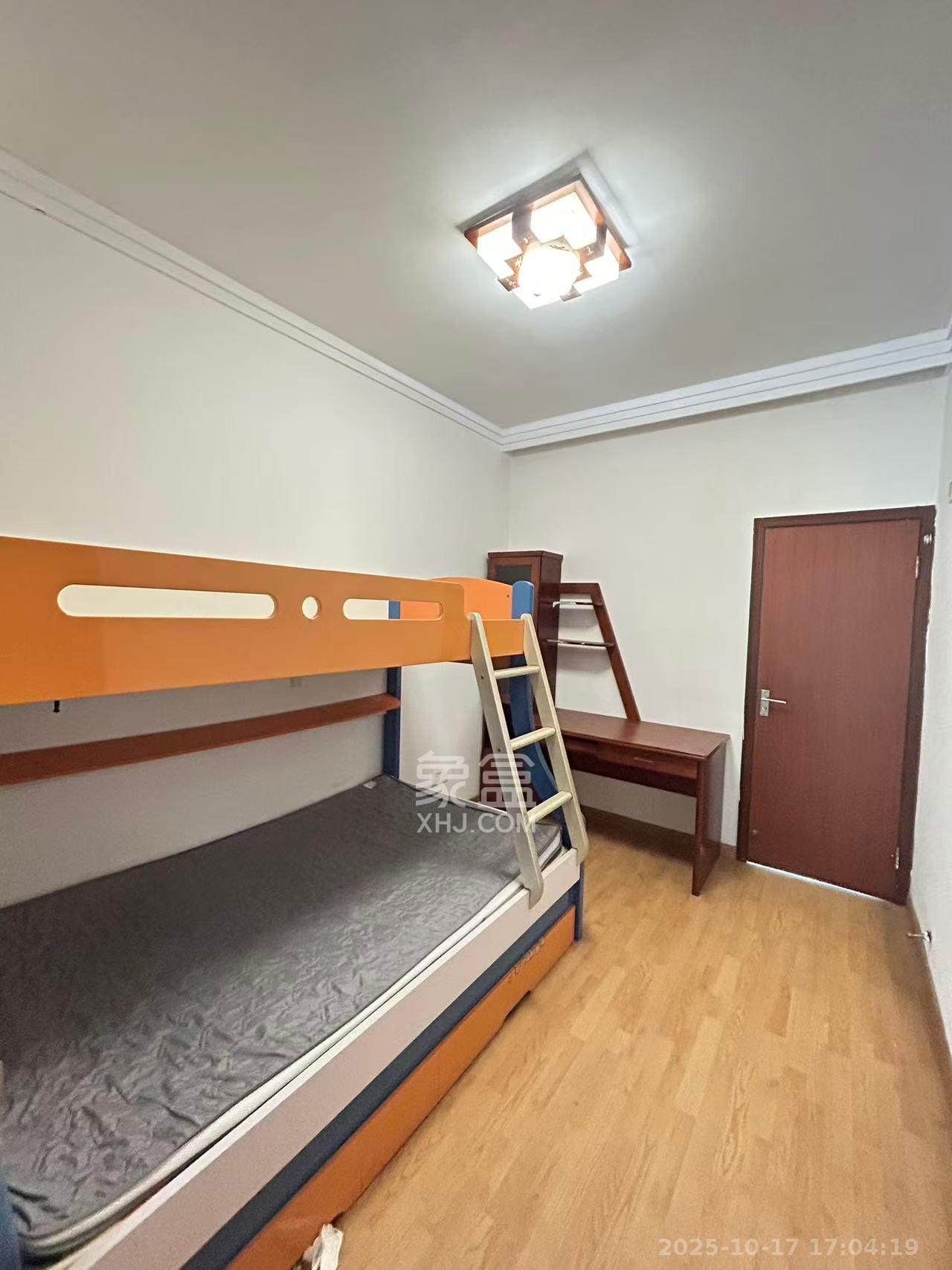 洞井一小区 3室2厅2卫 1750.0元/月 洞井一小区 3室2厅2卫 1750.0元/月室内图