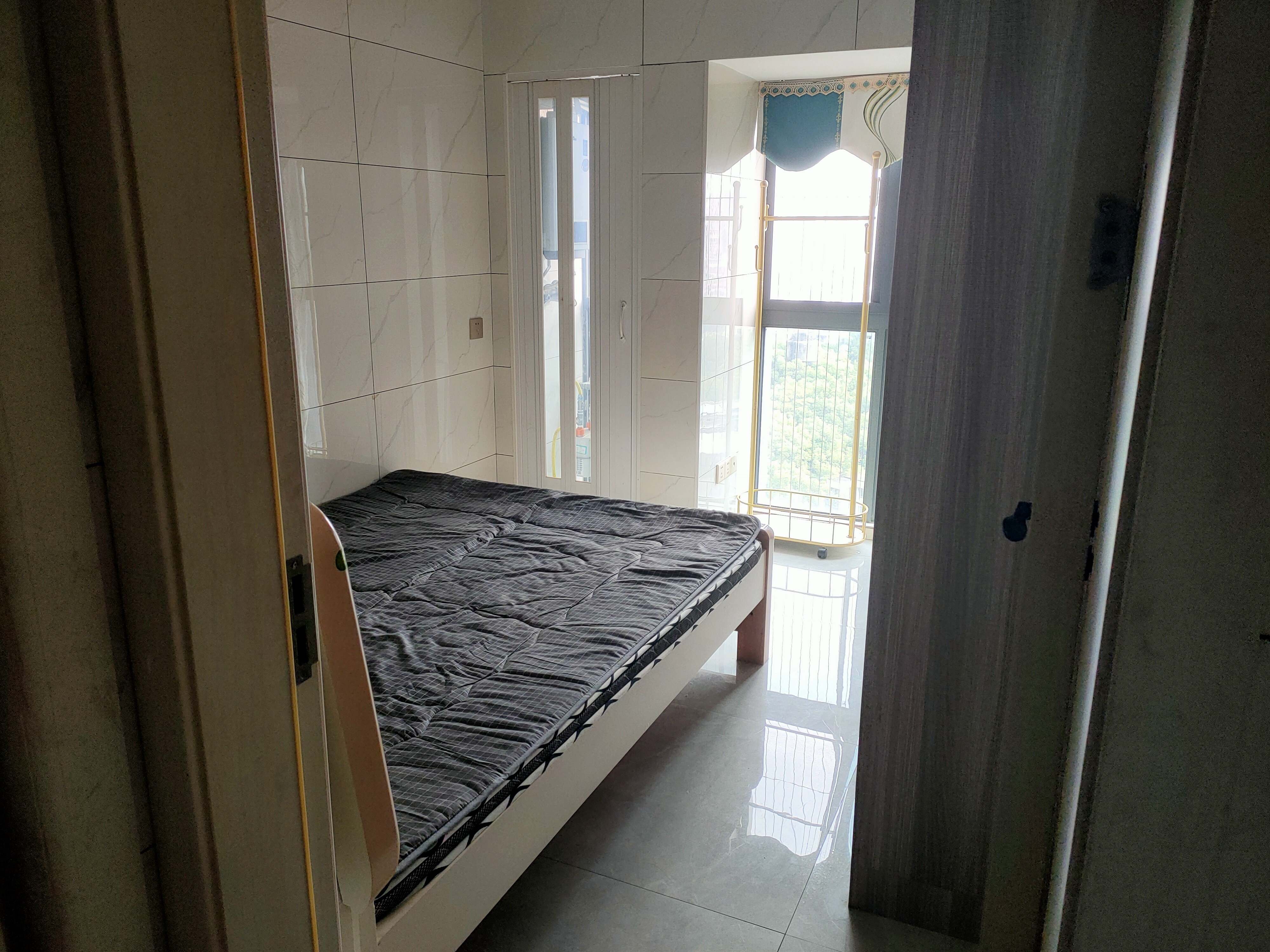 金钟大雁城  2室1厅1卫    1800.0元/月室内图