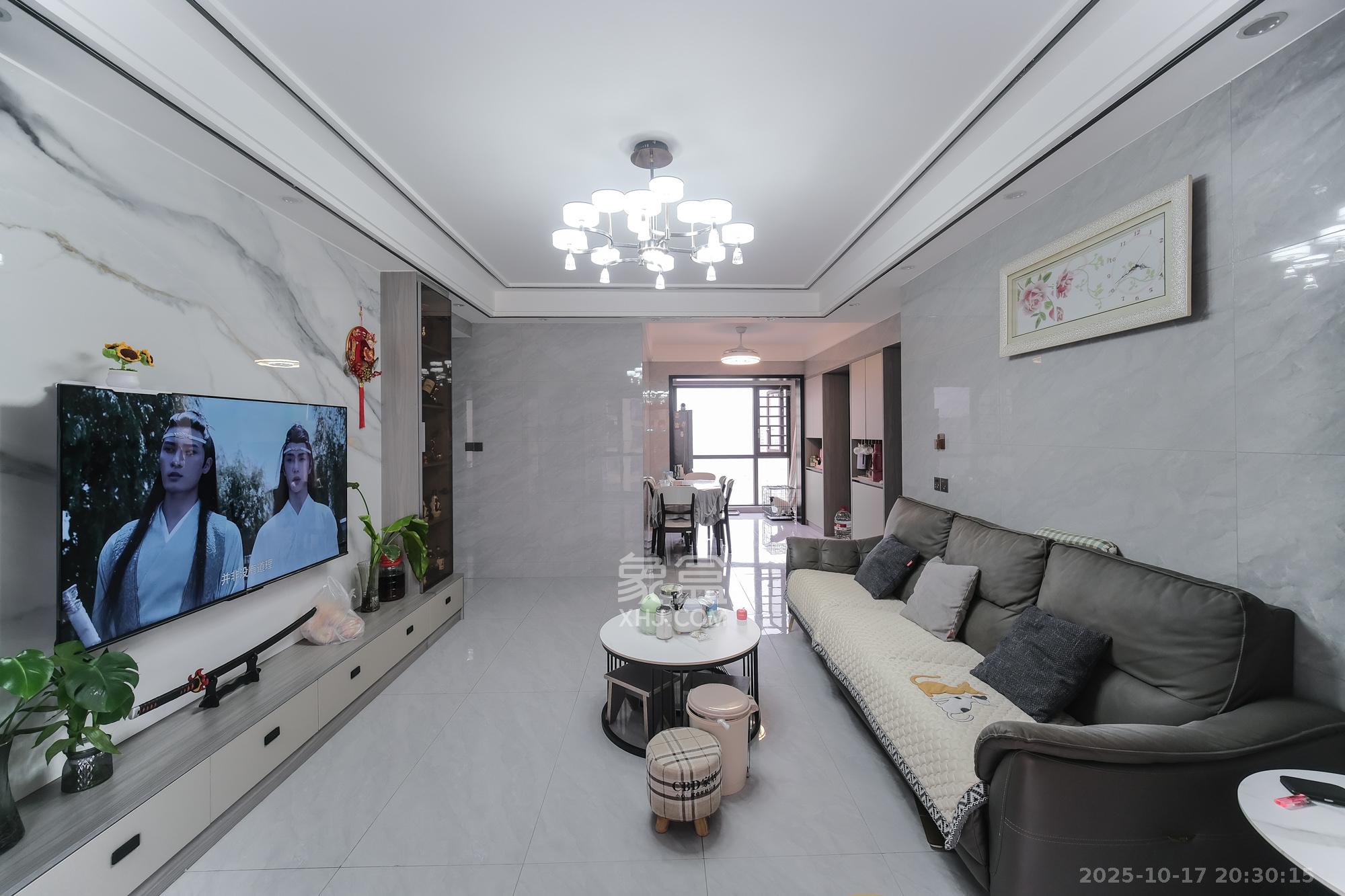 星雅美辰 1室0厅0卫 104.8万 星雅美辰 1室0厅0卫 104.8万客厅