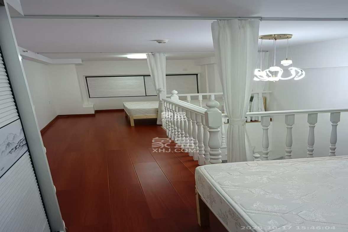 藏珑湖上公馆 2室2厅1卫 2200.0元/月 藏珑湖上公馆 2室2厅1卫 2200.0元/月室内图