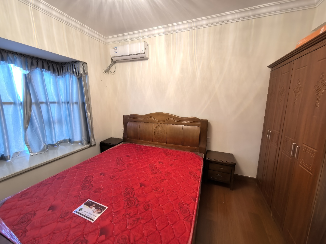 恒大绿洲 3室2厅2卫 1500.0元/月 恒大绿洲 3室2厅2卫 1500.0元/月室内图