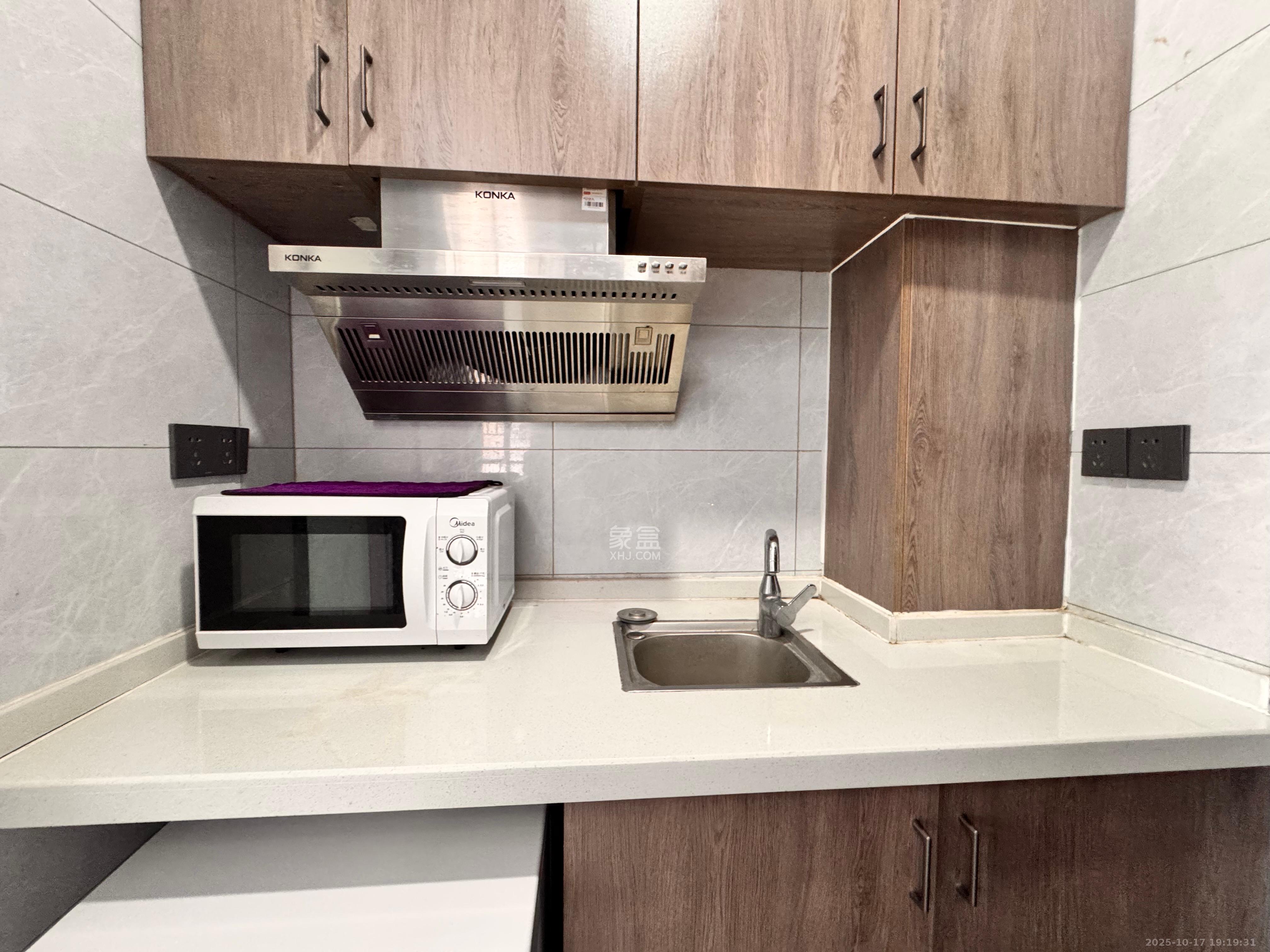 荣悦台  1室1厅1卫    1800.0元/月室内图