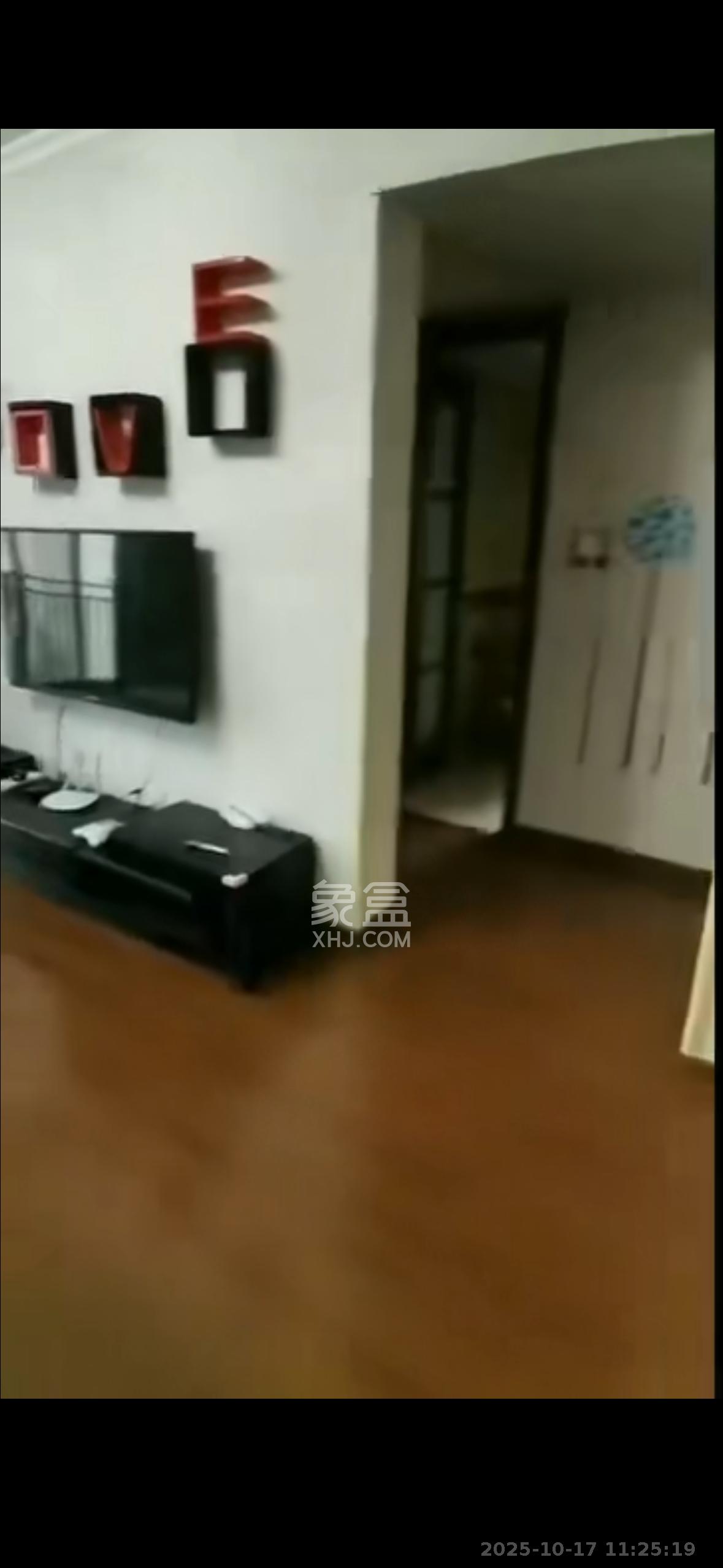 万科城市花园  2室1厅1卫    2300.0元/月室内图