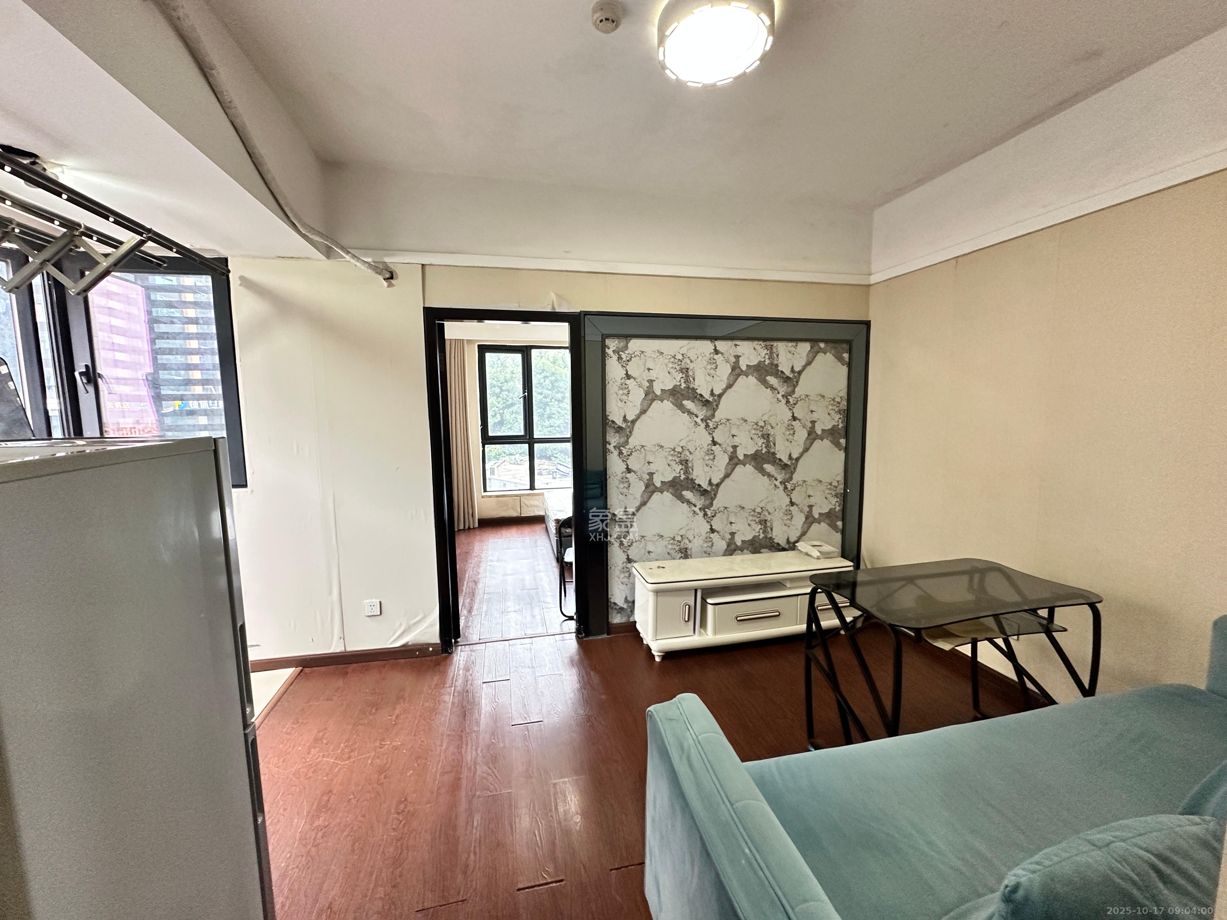 德思勤城市广场（宝格丽公寓）  1室1厅1卫    1600.0元/月室内图