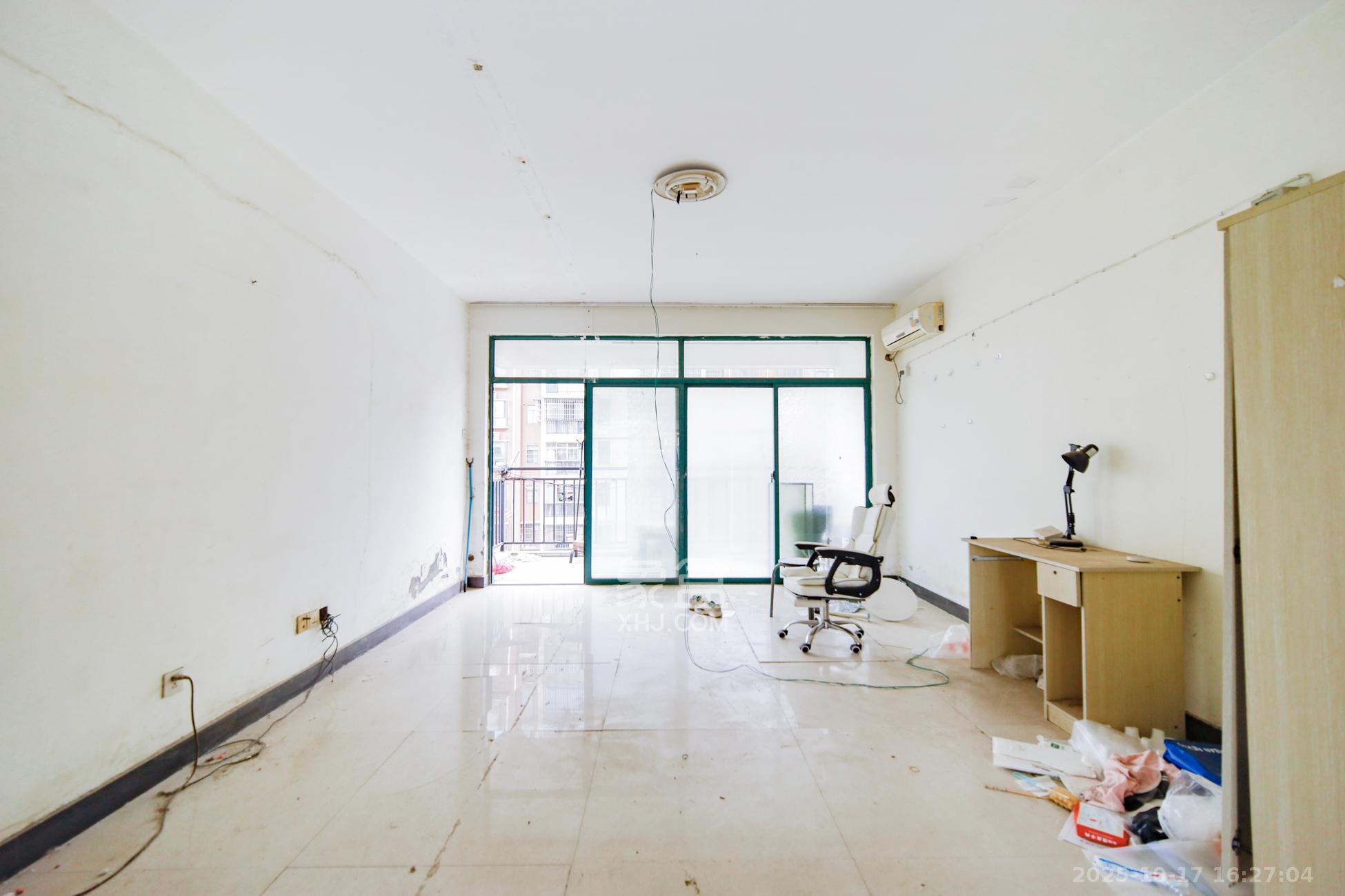 湘翰御舍  3室2厅2卫    86.0万