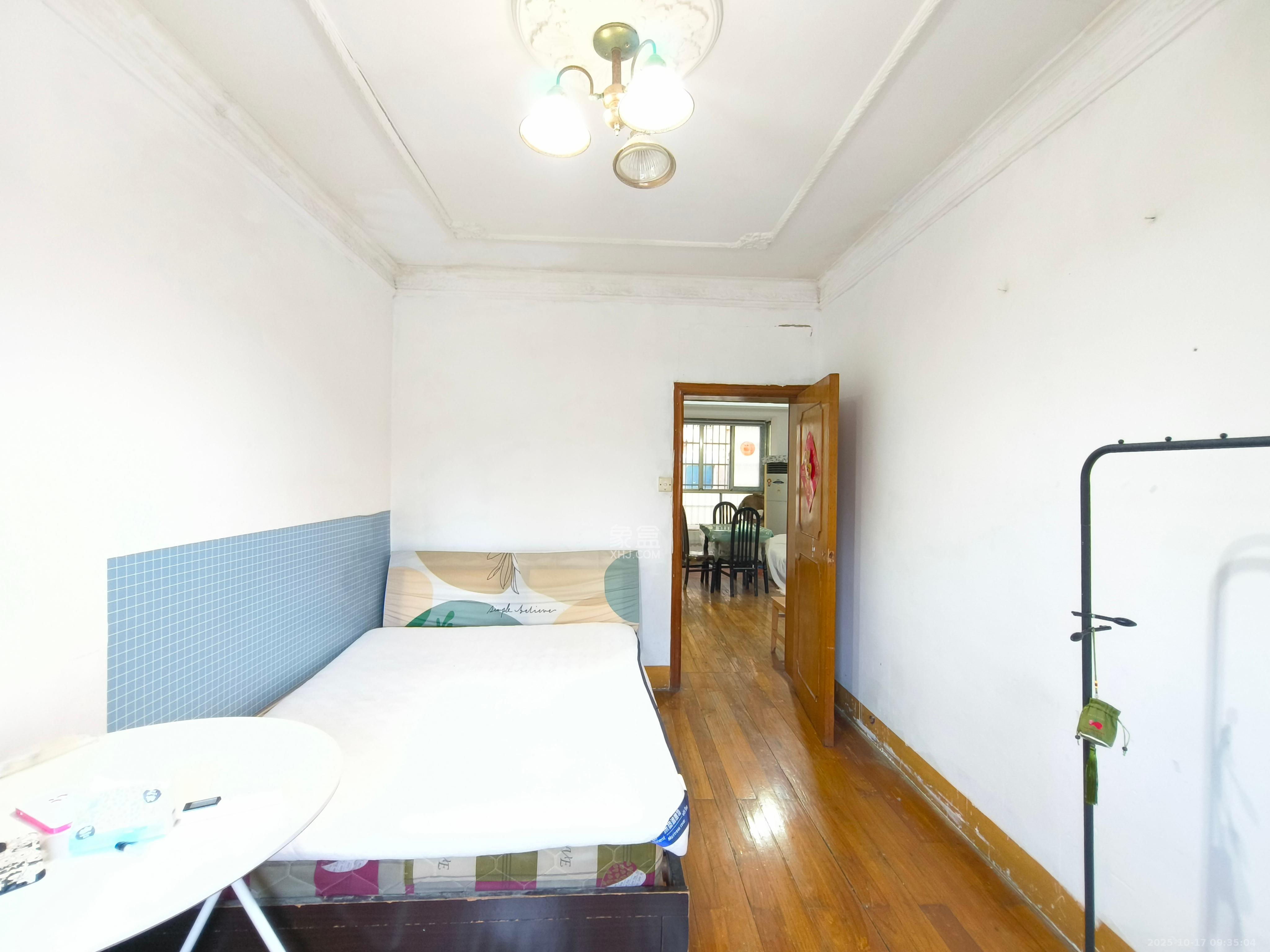 富雅坪社区（红墙巷）  2室1厅1卫    1800.0元/月室内图