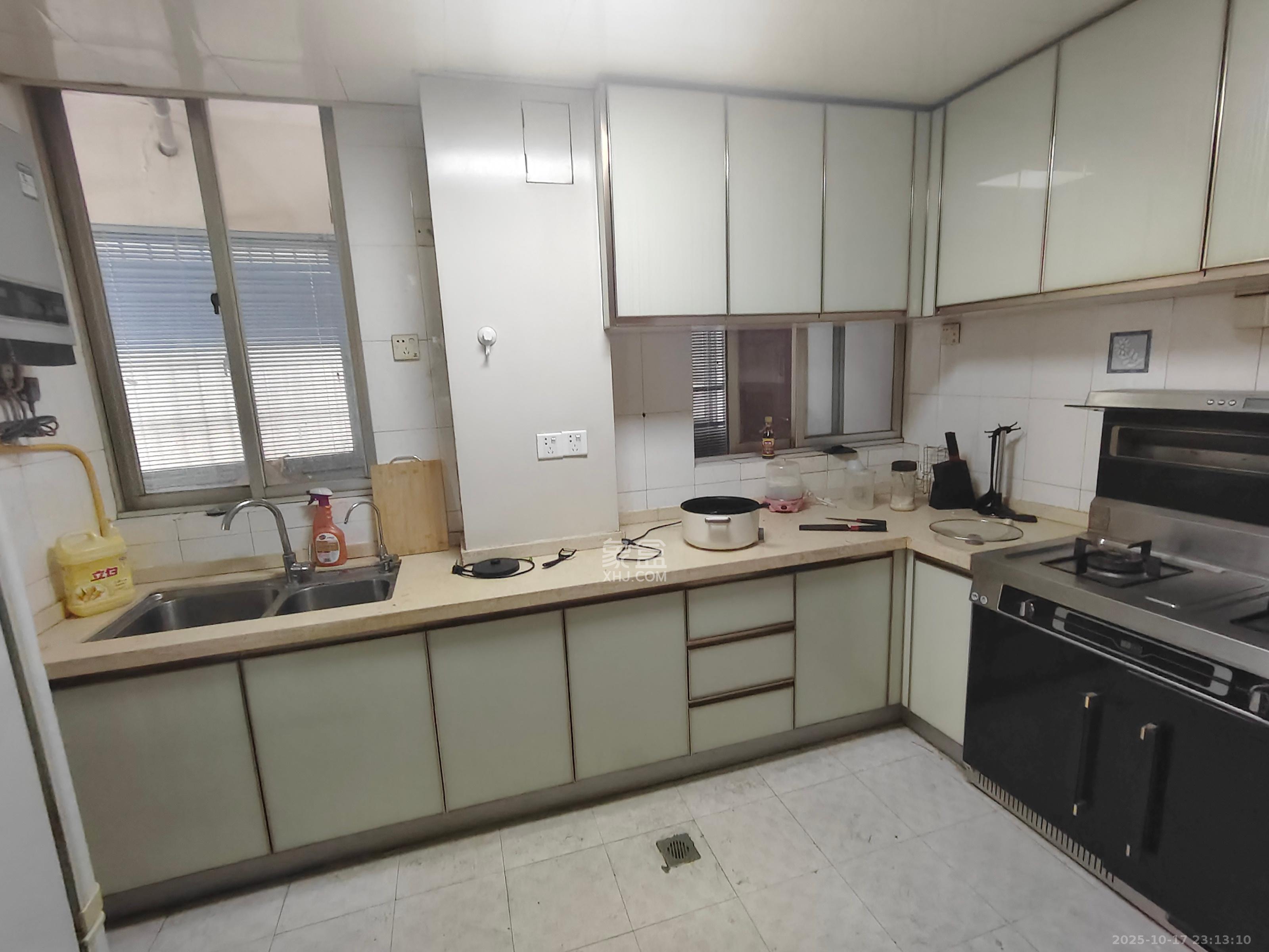 红旗区四片 1室0厅0卫 1500.0元/月 红旗区四片 1室0厅0卫 1500.0元/月室内图