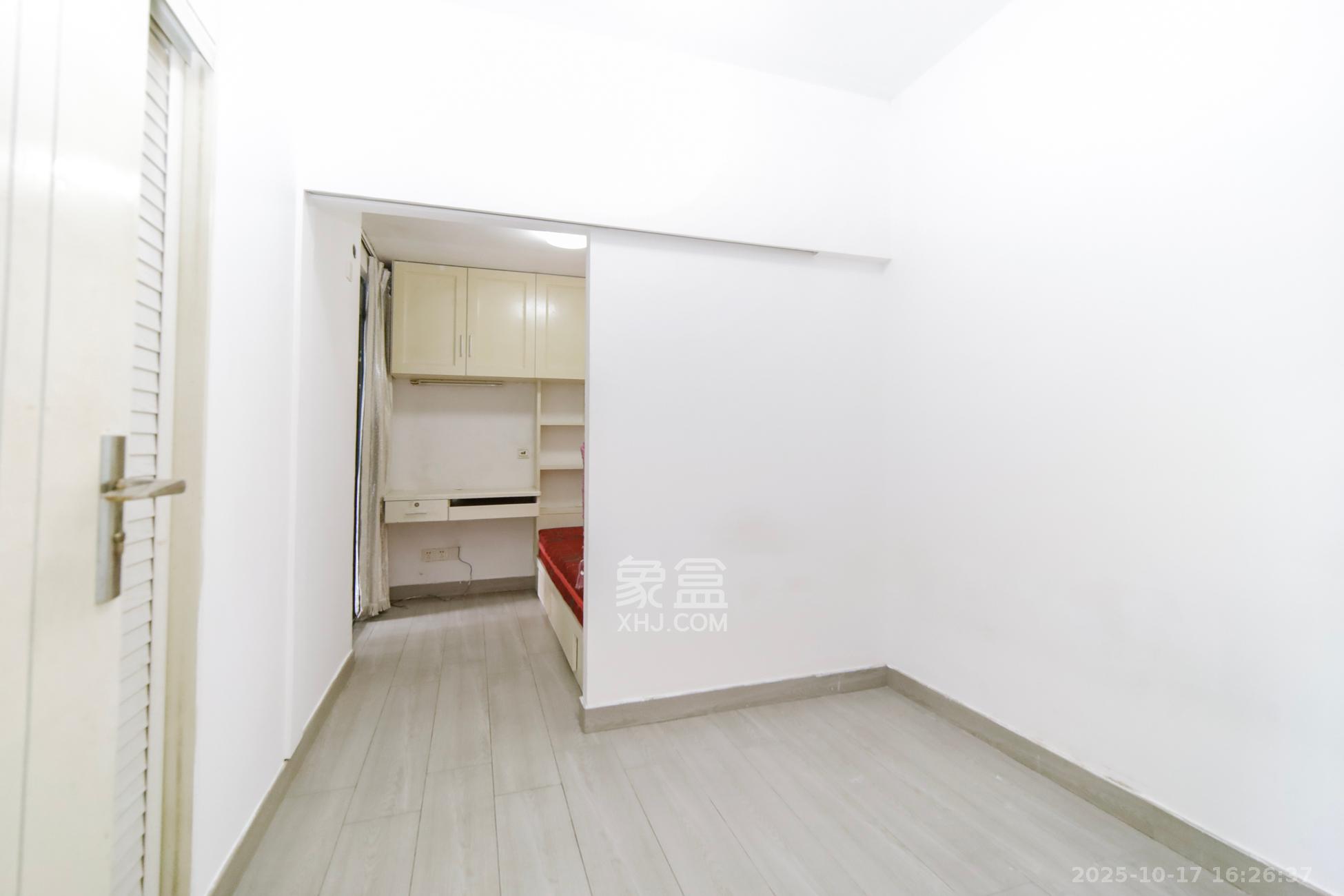 亚商国际  2室2厅1卫    42.8万卧室