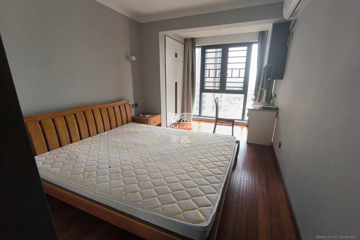 青竹湖曦园  4室2厅2卫    4500.0元/月 青竹湖曦园  4室2厅2卫    4500.0元/月室内图