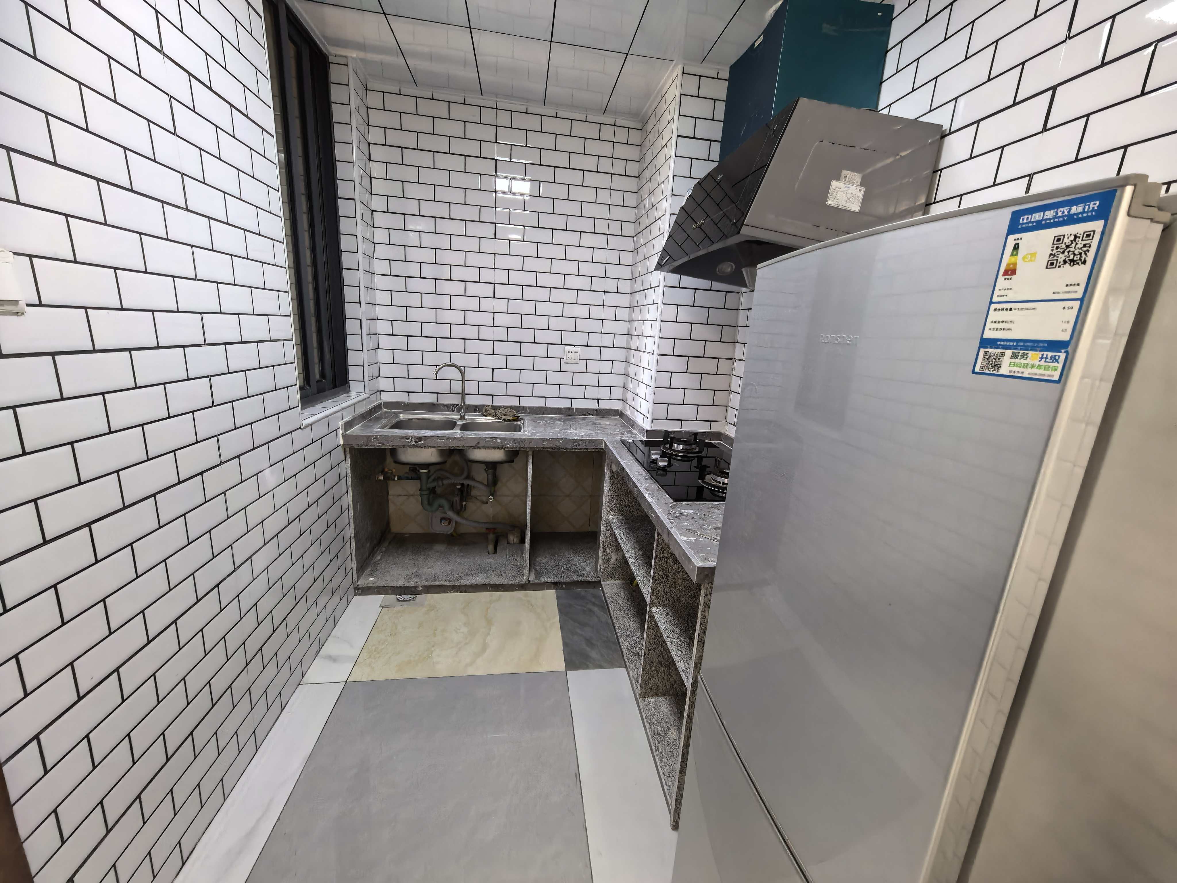 滨江新苑（一期A区）  1室1厅1卫    1800.0元/月室内图