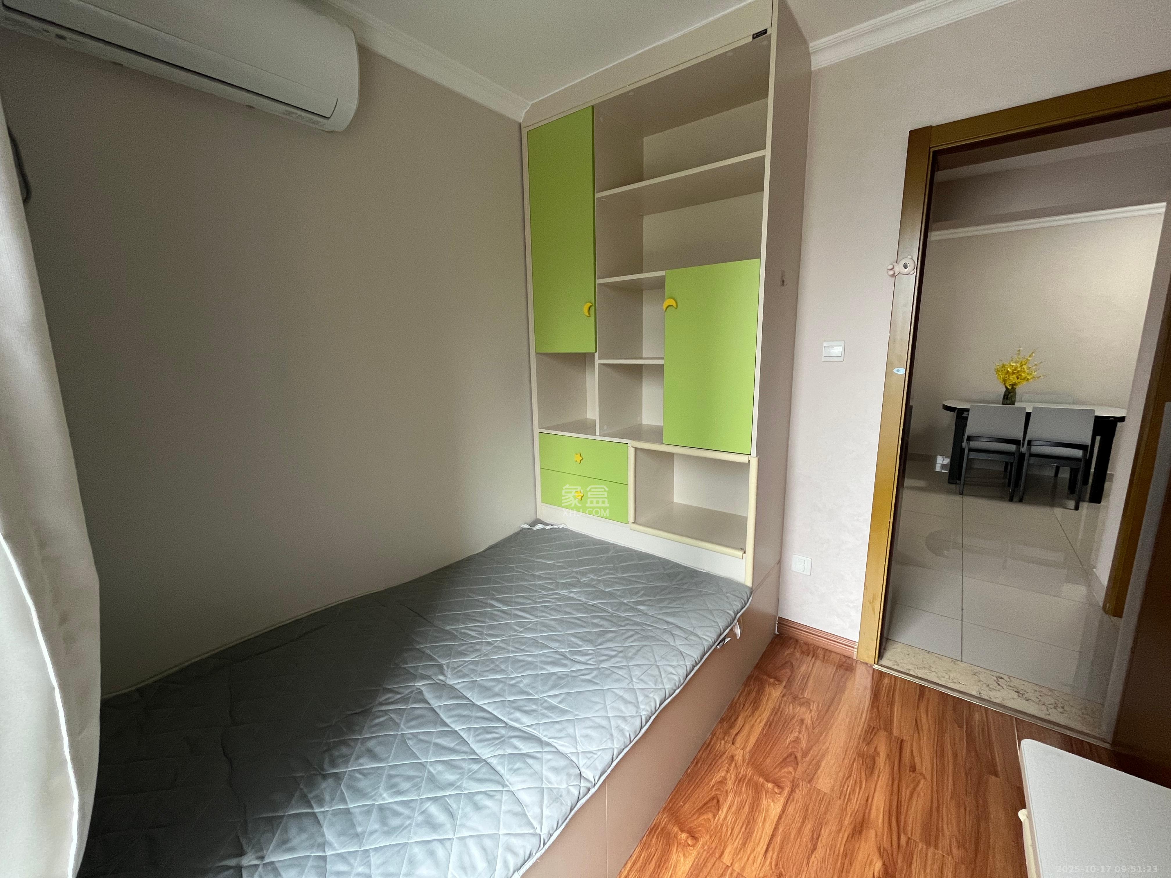 协信星澜汇  3室1厅1卫    2600.0元/月 协信星澜汇  3室1厅1卫    2600.0元/月室内图