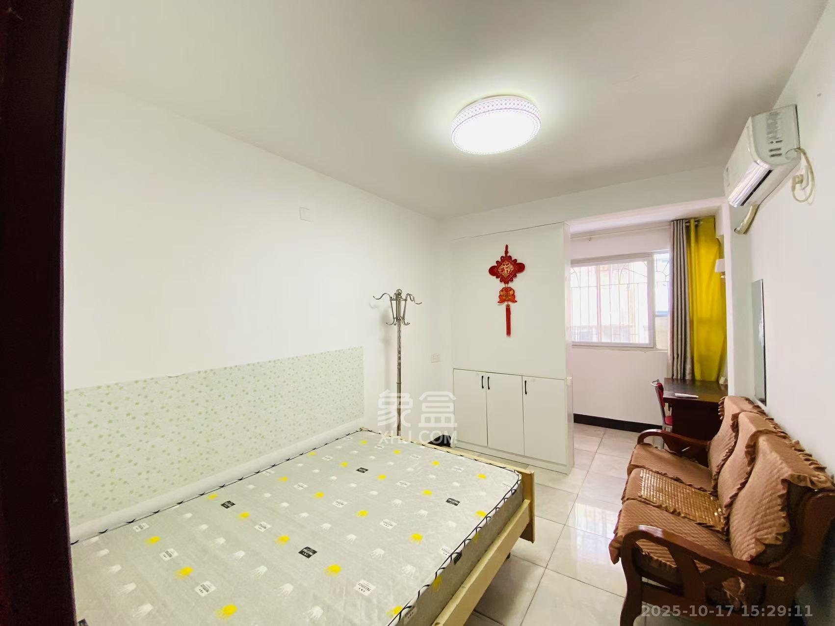 信达大厦  1室1厅1卫    1500.0元/月室内图