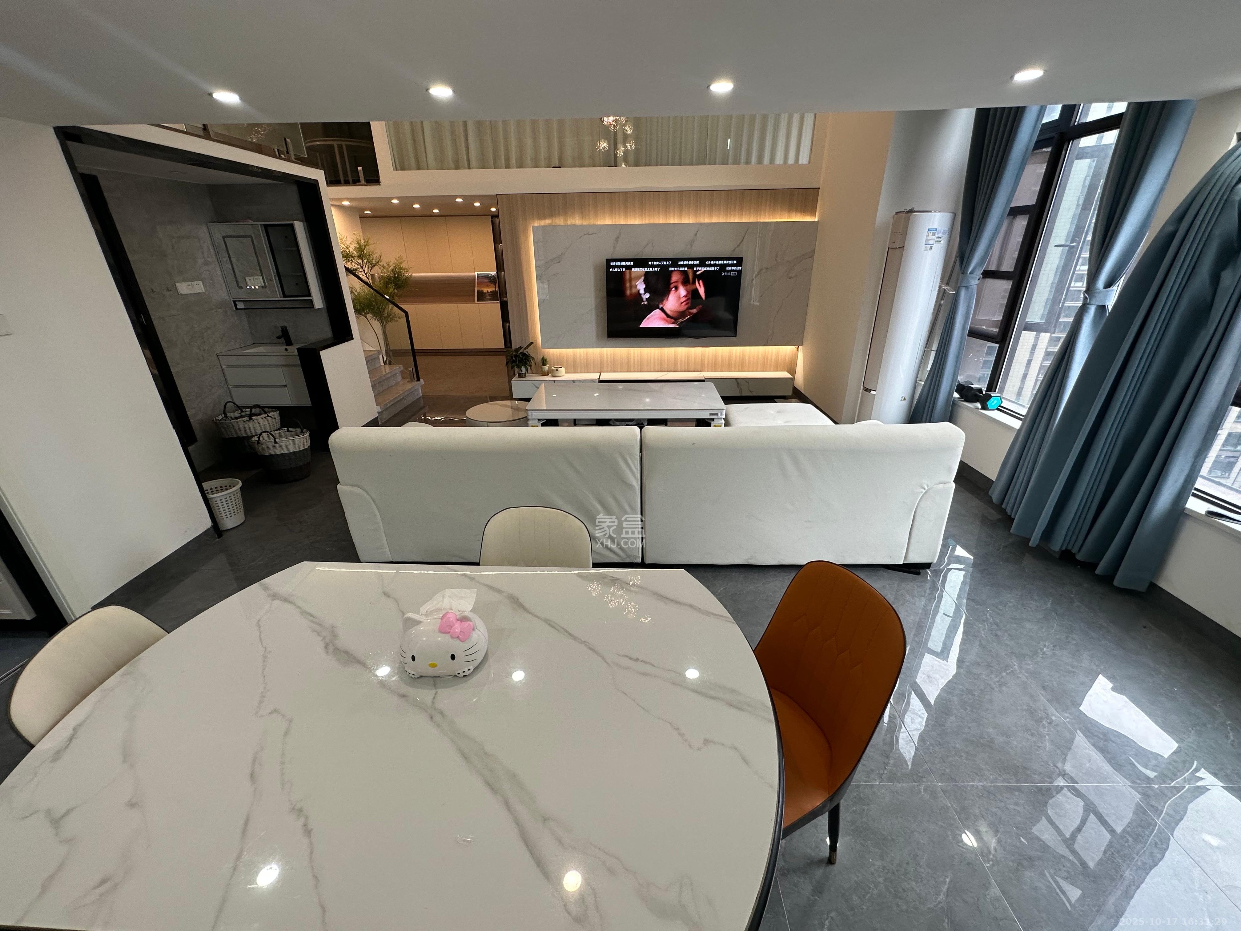 南益名士豪庭  1室0厅0卫    4000.0元/月室内图