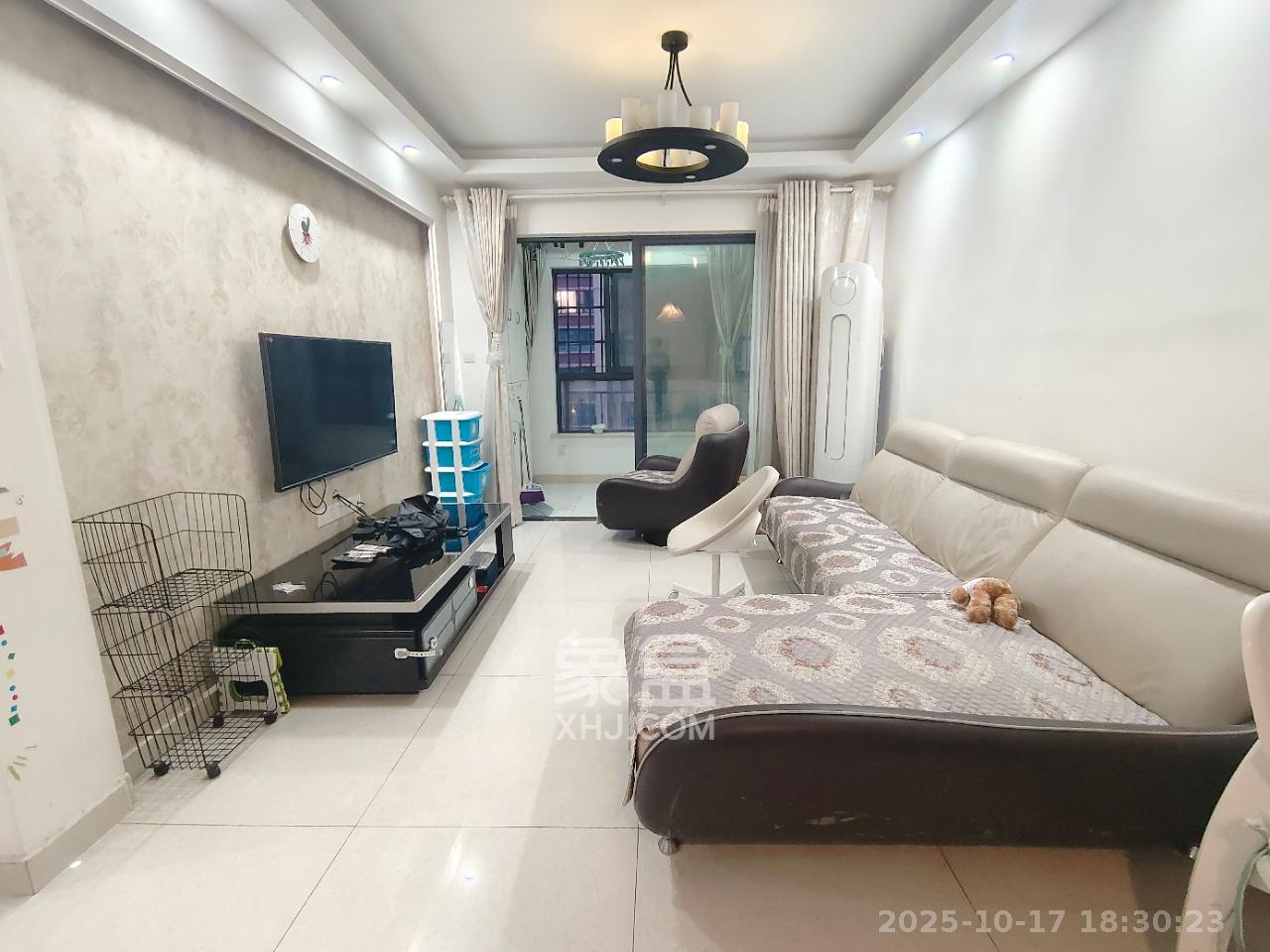 兰亭都荟(璟峰苑) 3室2厅1卫 2800.0元/月 兰亭都荟(璟峰苑) 3室2厅1卫 2800.0元/月室内图