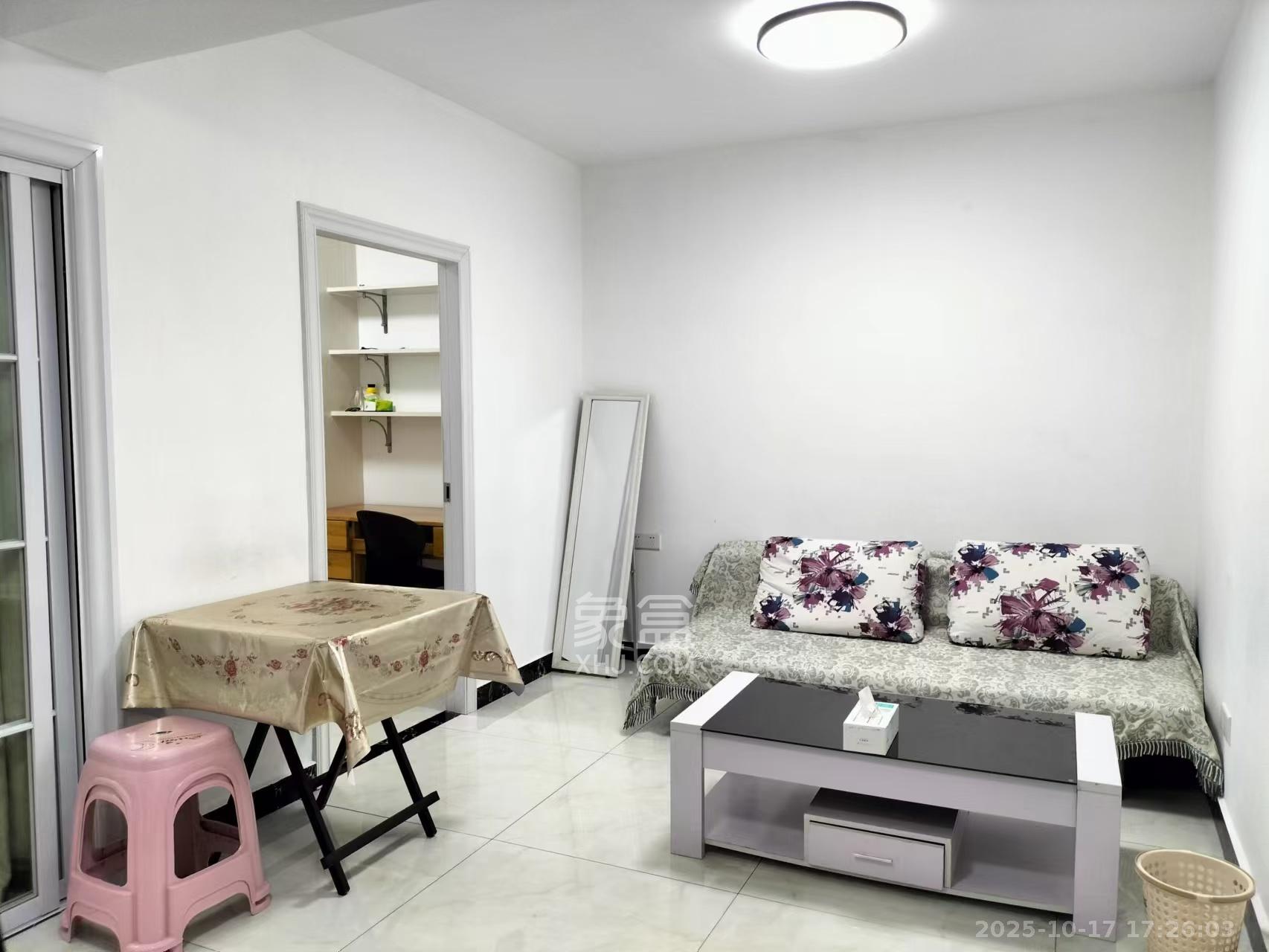 鹏程世家  1室1厅1卫    1900.0元/月 鹏程世家  1室1厅1卫    1900.0元/月室内图