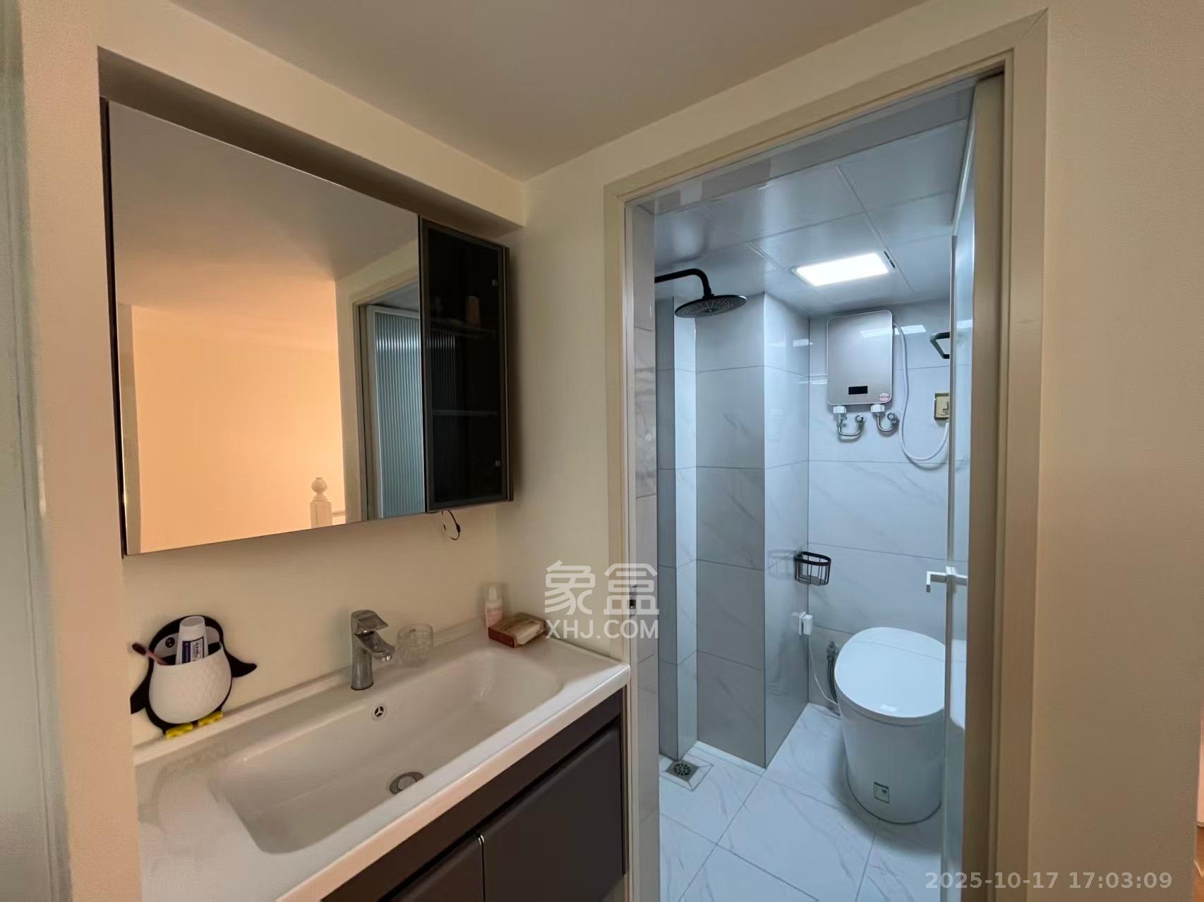 时代MOMA云PARK  2室2厅2卫    2600.0元/月 时代MOMA云PARK  2室2厅2卫    2600.0元/月室内图