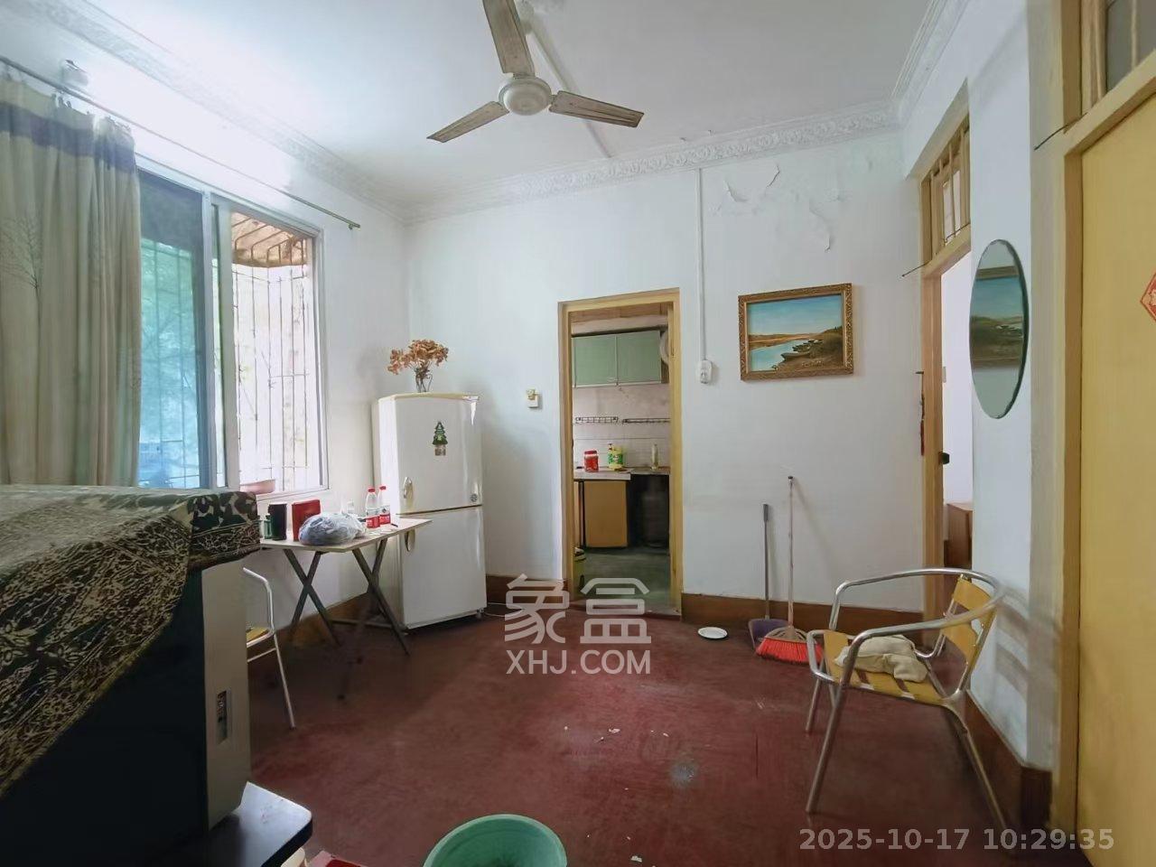 向韶村  1室1厅1卫    1100.0元/月
