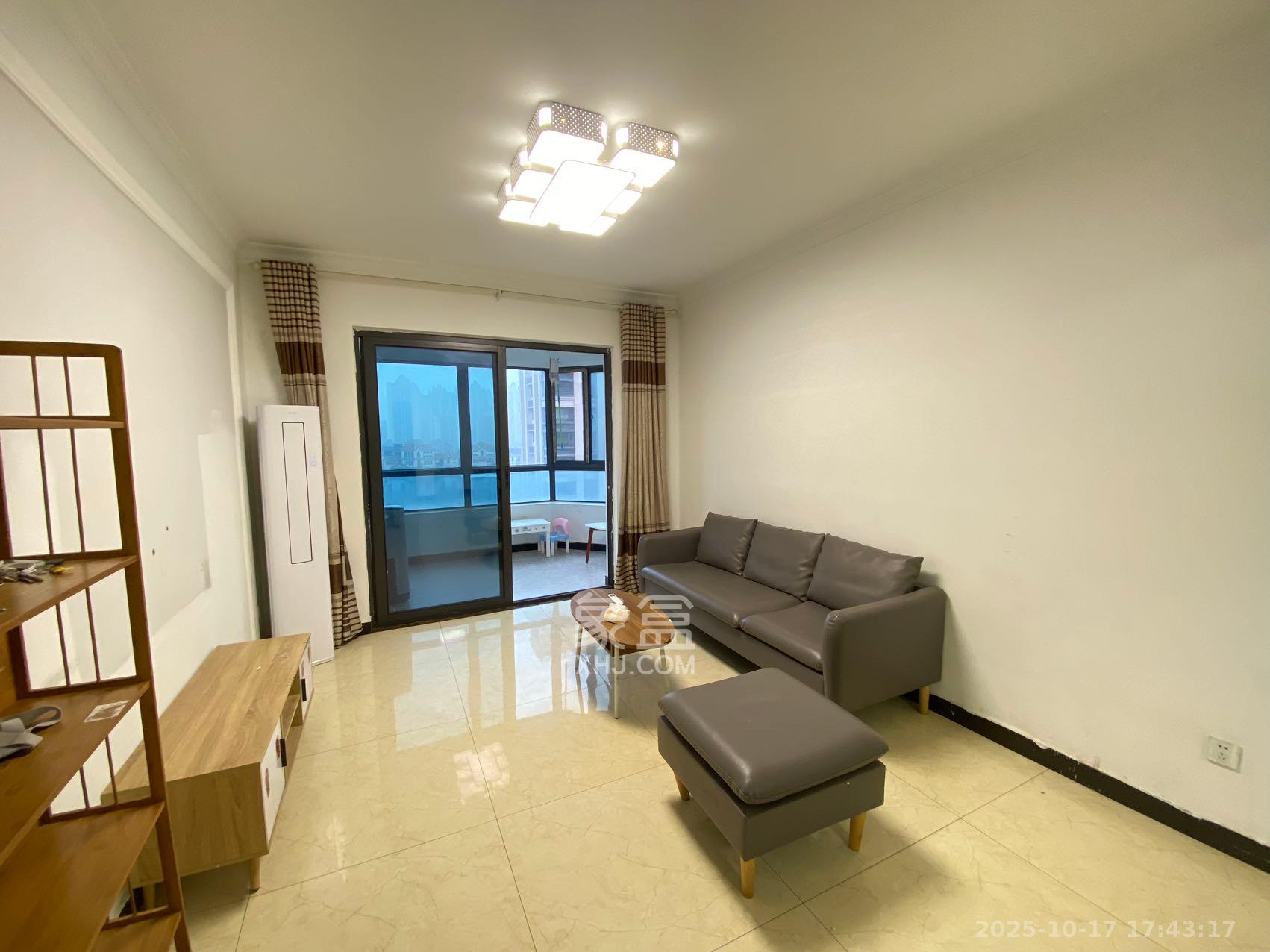 明昇壹城(明昇时代广场)一期  3室2厅1卫    2500.0元/月 明昇壹城(明昇时代广场)一期  3室2厅1卫    2500.0元/月