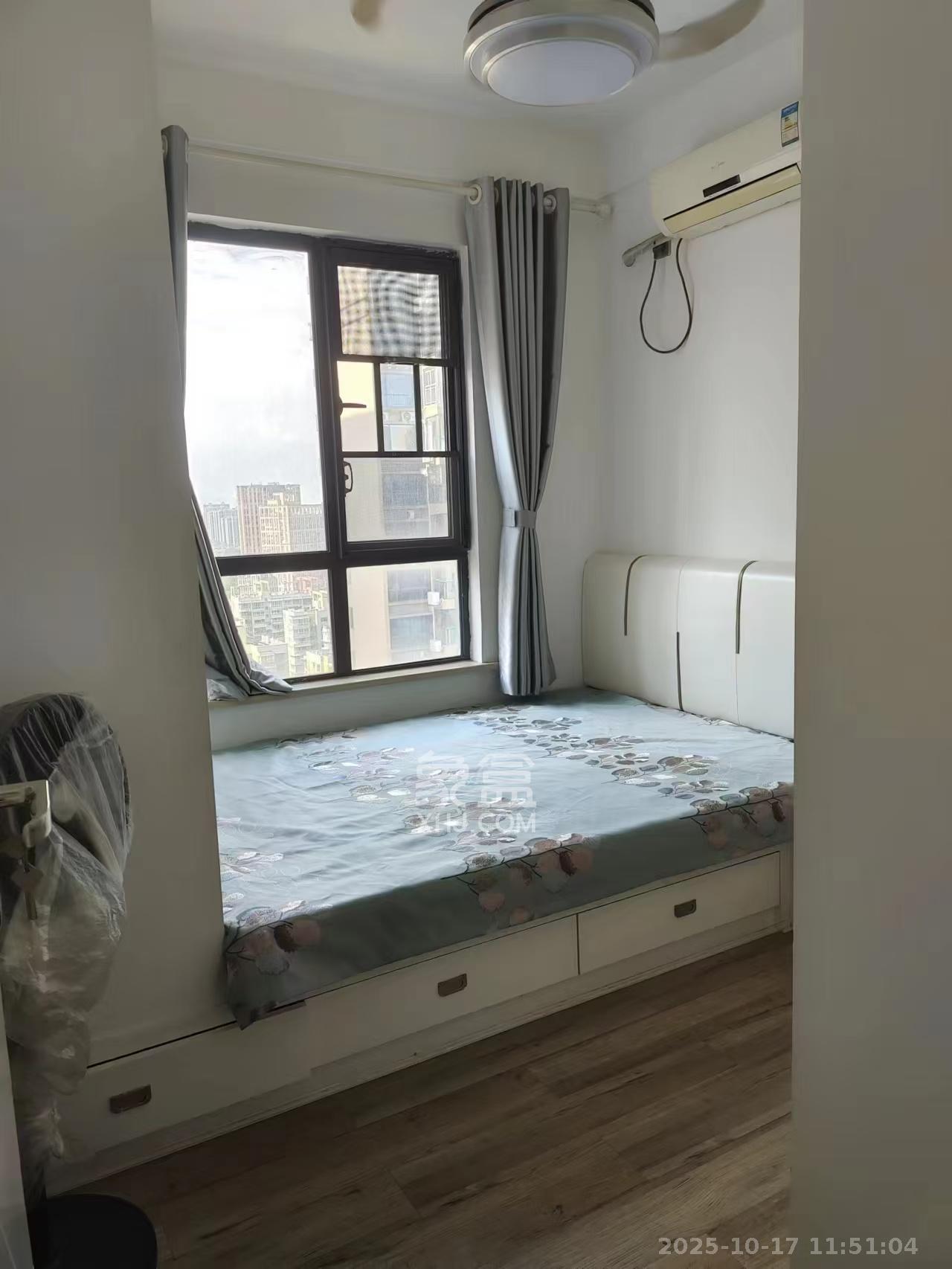 宜家湘颂(景致雅苑)  2室2厅1卫    2500.0元/月 宜家湘颂(景致雅苑)  2室2厅1卫    2500.0元/月室内图