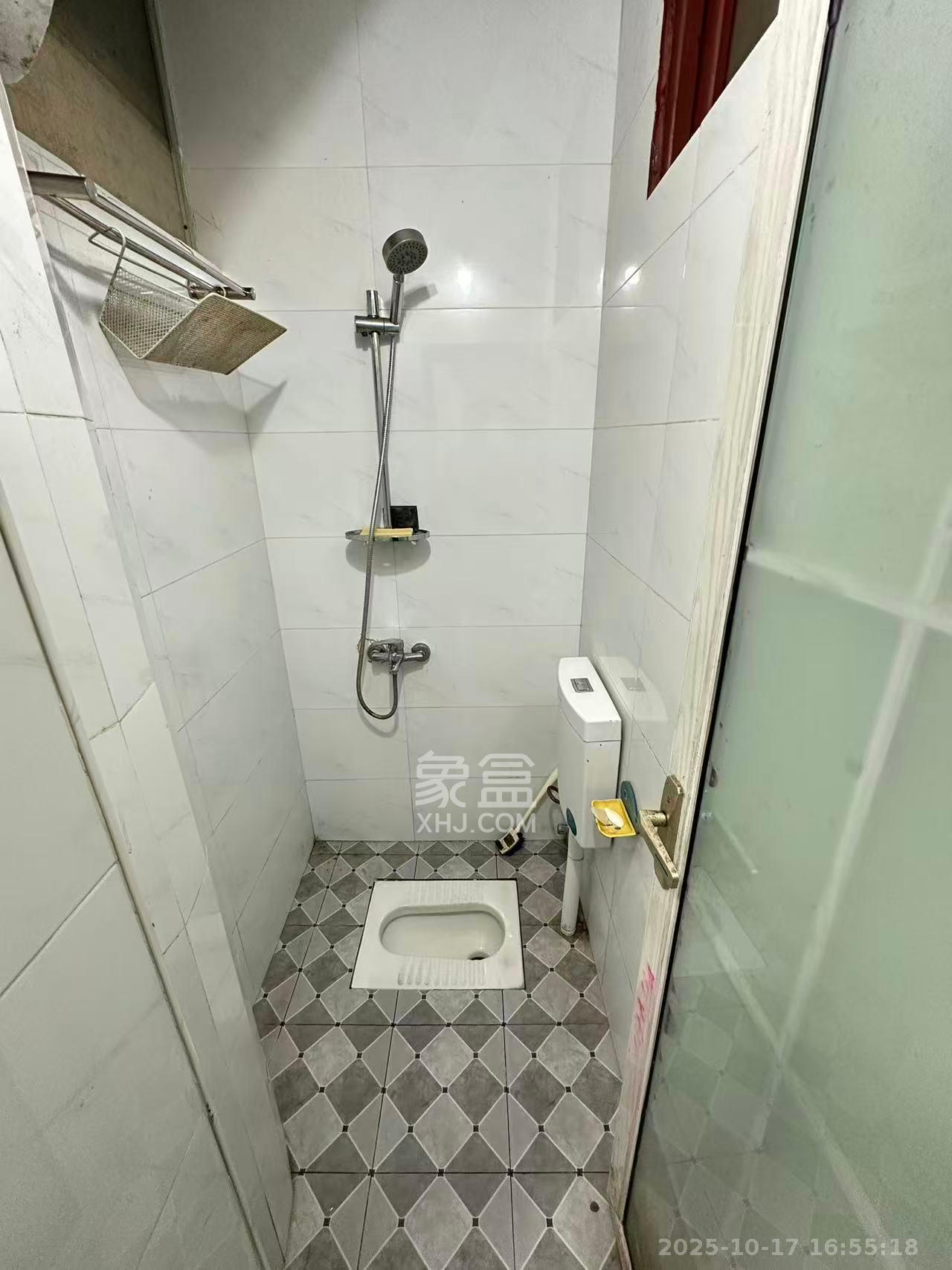 东风一村社区房(王家垅) 1室1厅1卫 1400.0元/月 东风一村社区房(王家垅) 1室1厅1卫 1400.0元/月室内图