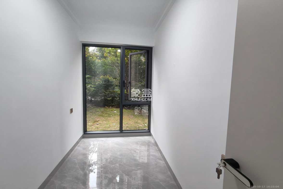 明发国际城 3室2厅2卫 2000.0元/月 明发国际城 3室2厅2卫 2000.0元/月室内图